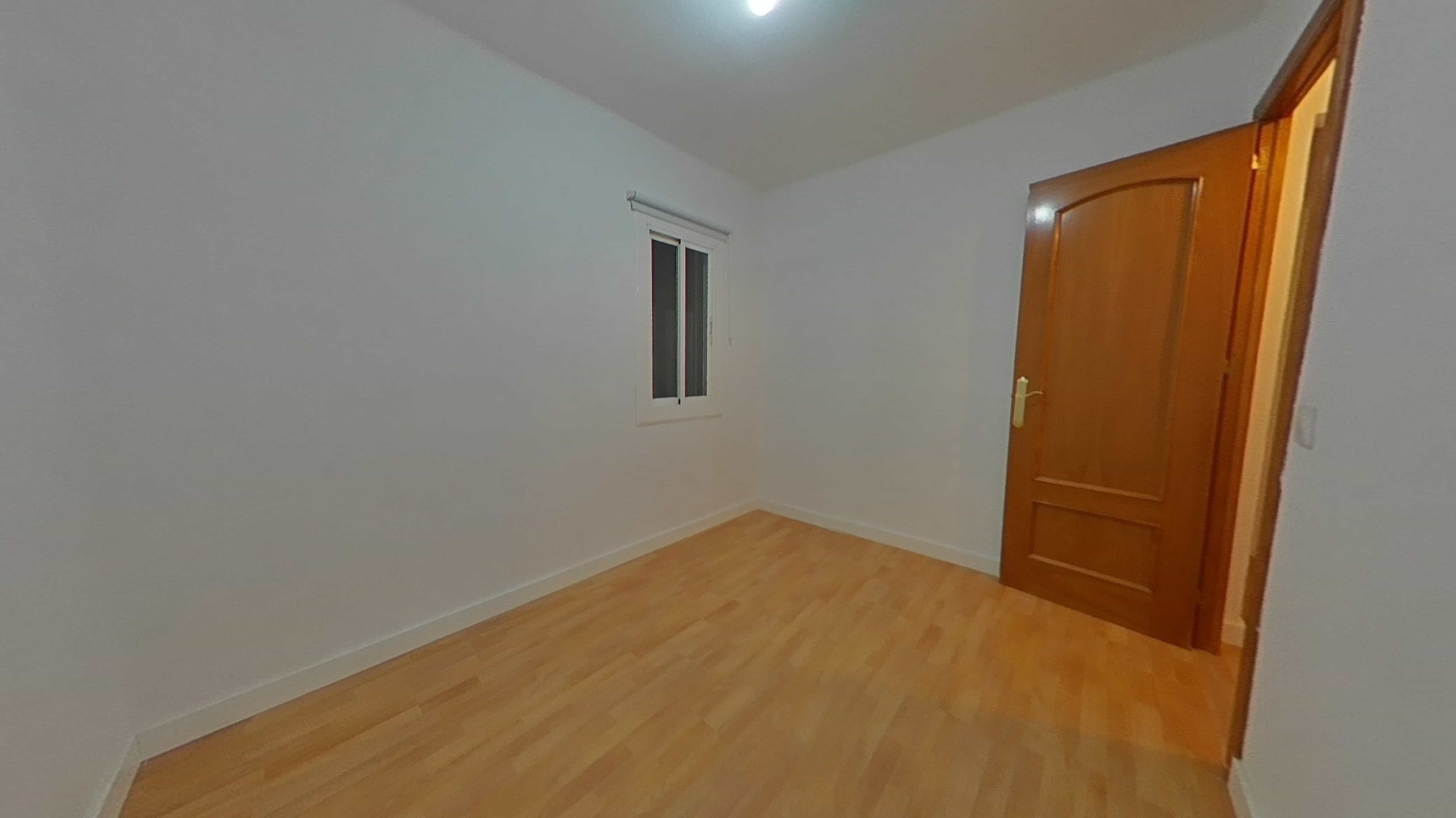 Flat for sale in calle  Francesc Ribas 
