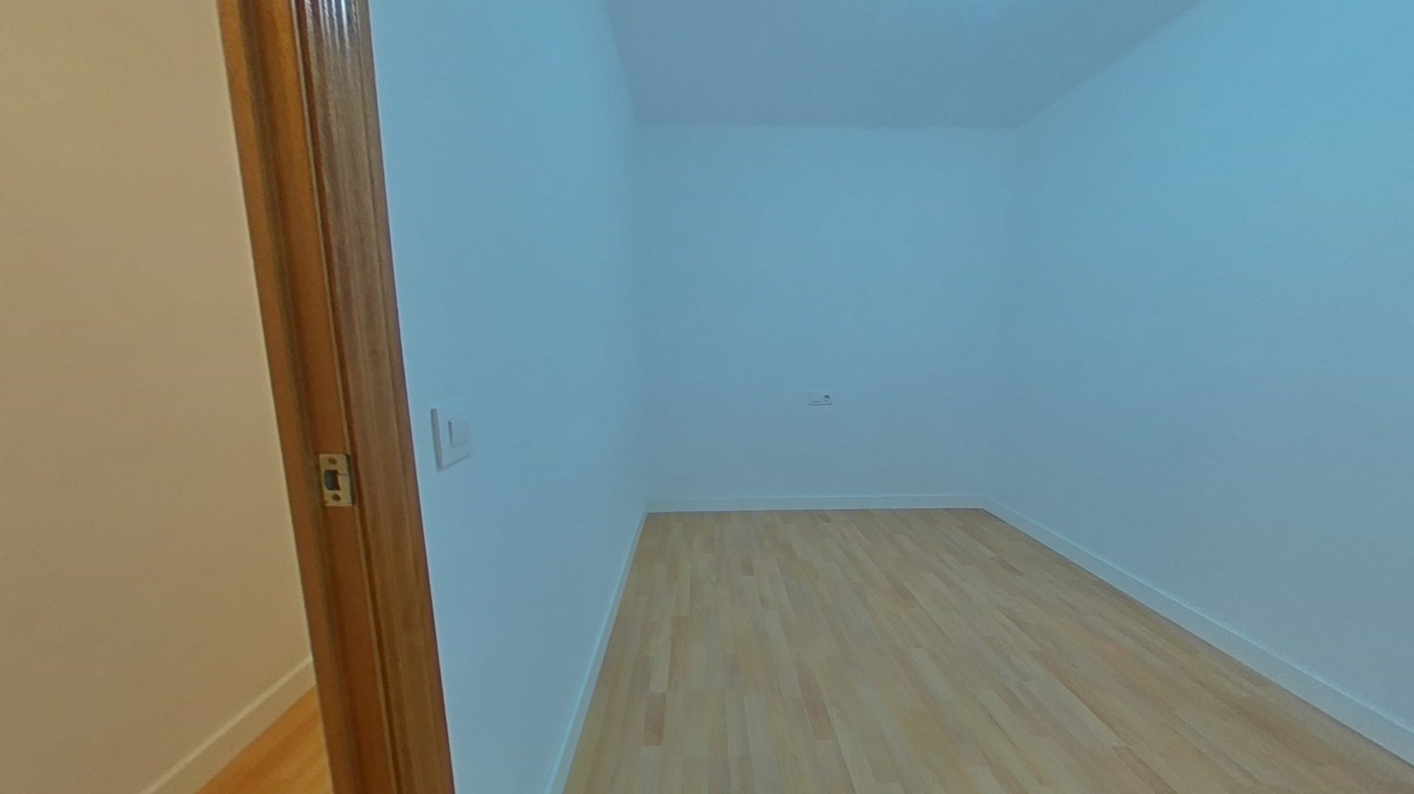 Flat for sale in calle  Francesc Ribas 