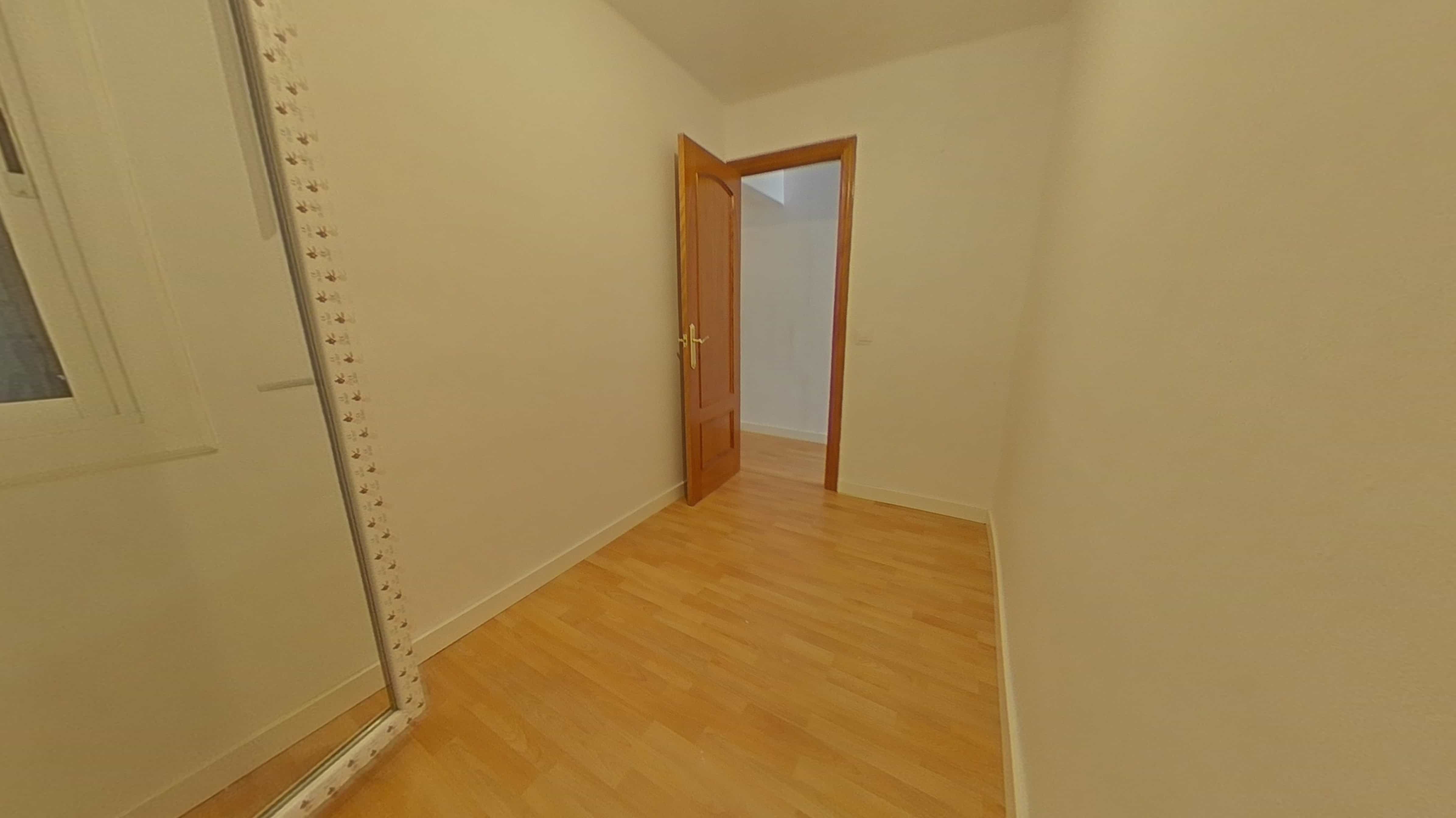 Flat for sale in calle  Francesc Ribas 