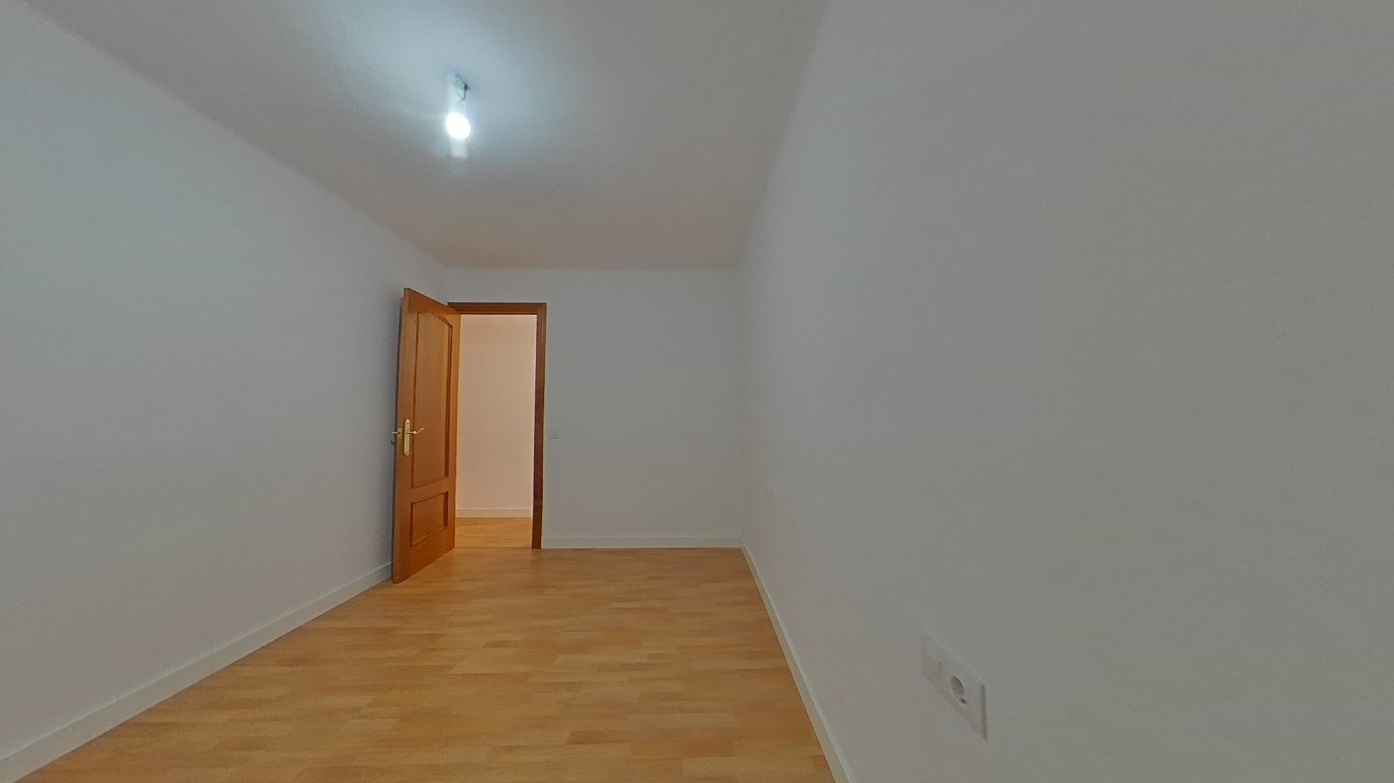 Flat for sale in calle  Francesc Ribas 