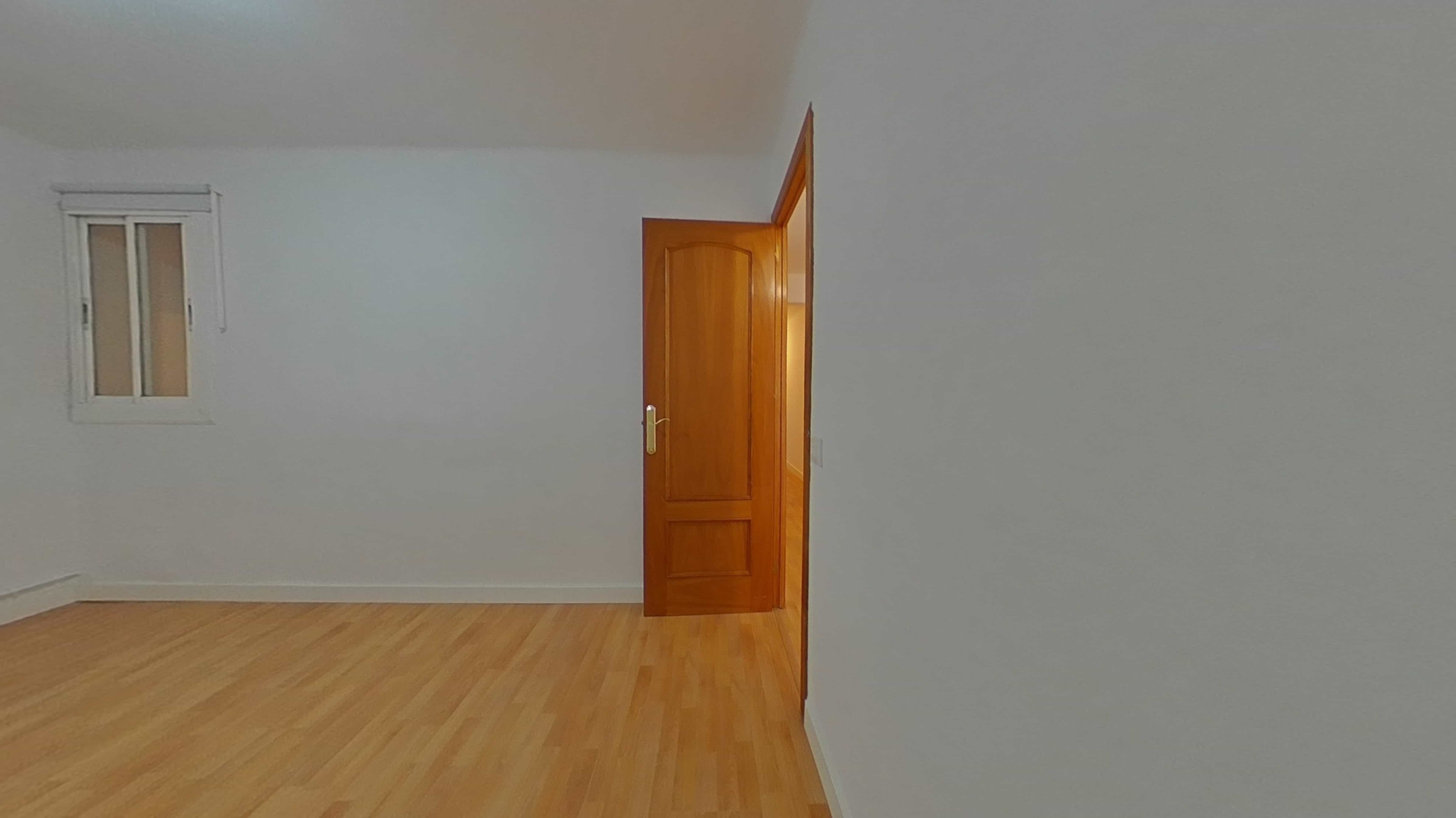 Flat for sale in calle  Francesc Ribas 