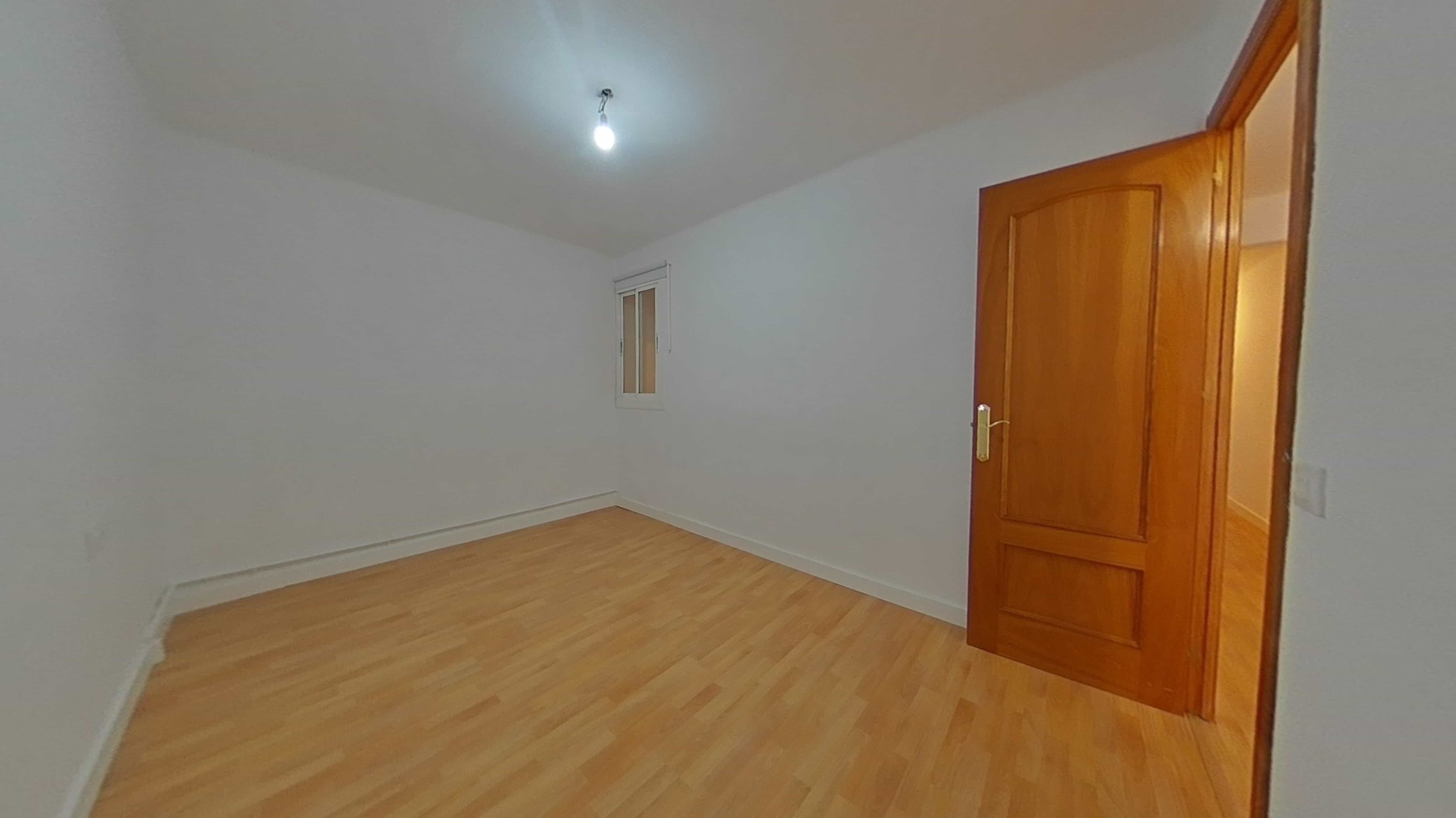 Flat for sale in calle  Francesc Ribas 