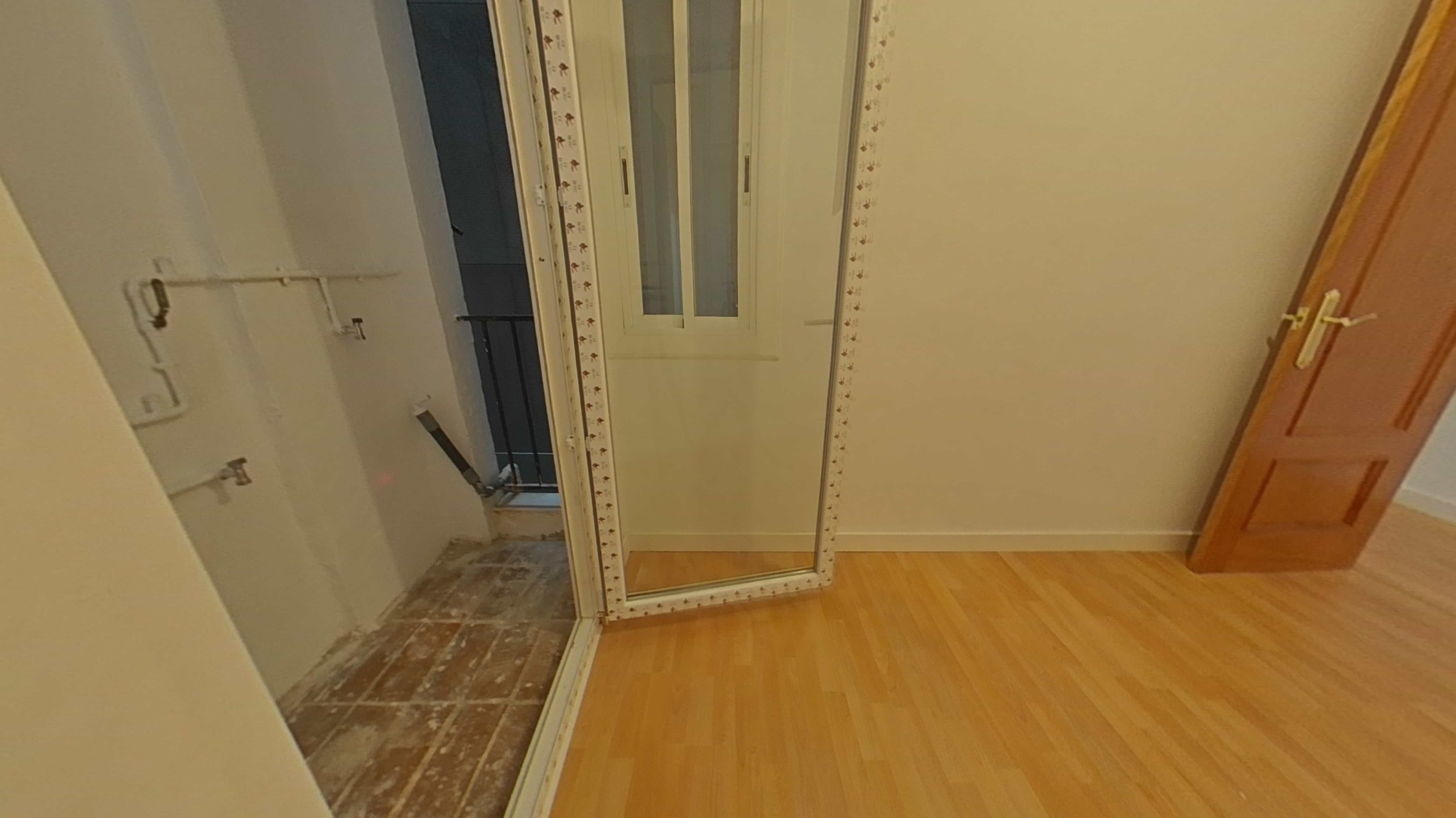 Flat for sale in calle  Francesc Ribas 