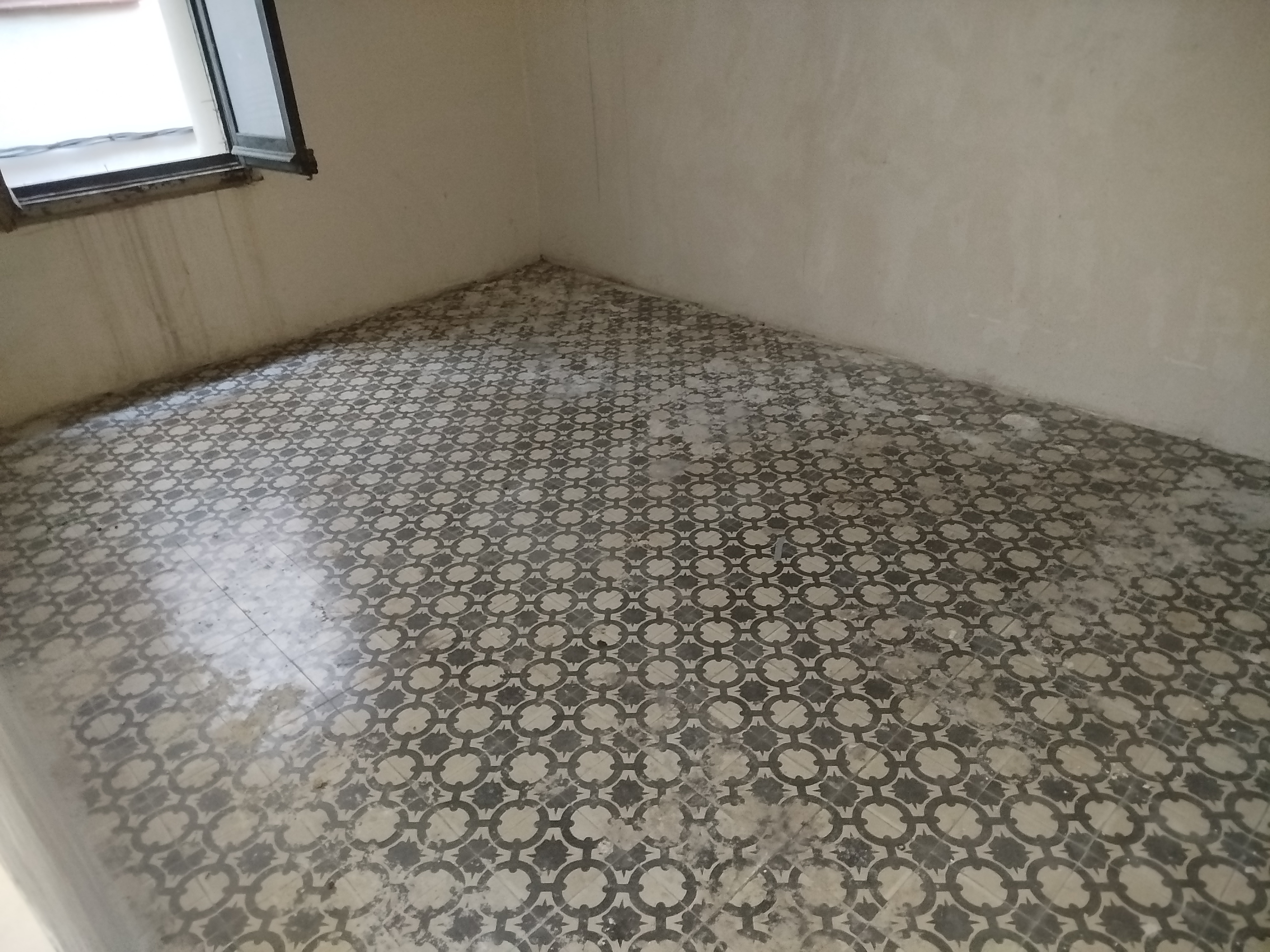 Edificio de oficinas en venta en calle Clivillers, Dels