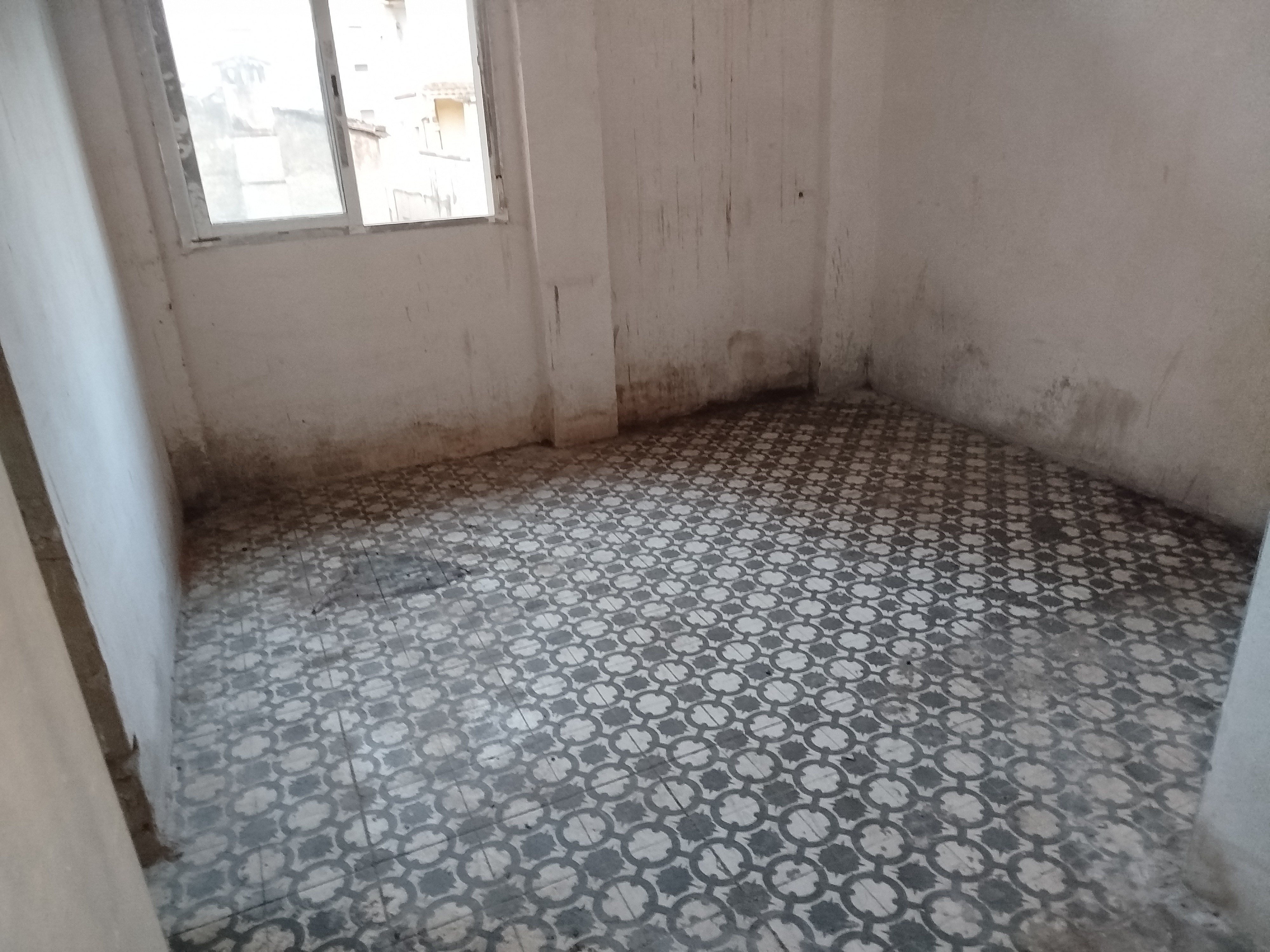 Edificio de oficinas en venta en calle Clivillers, Dels