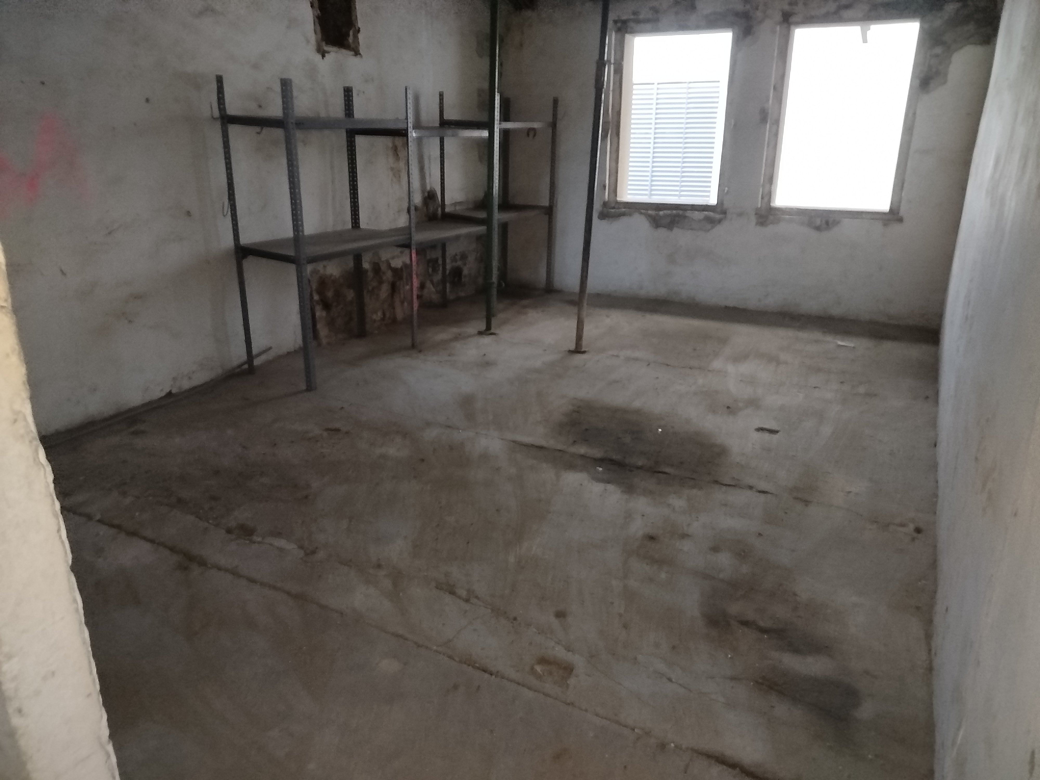 Edificio de oficinas en venta en calle Clivillers, Dels