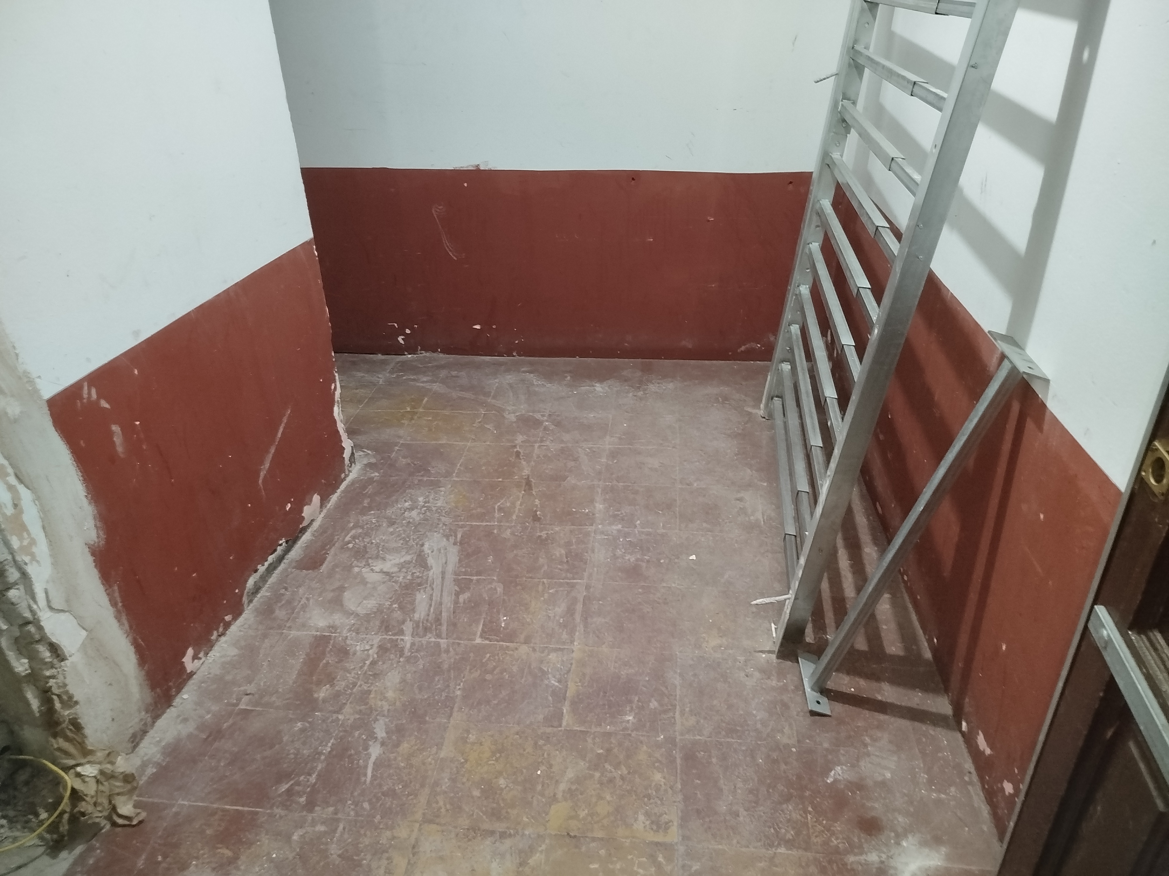 Edificio de oficinas en venta en calle Clivillers, Dels