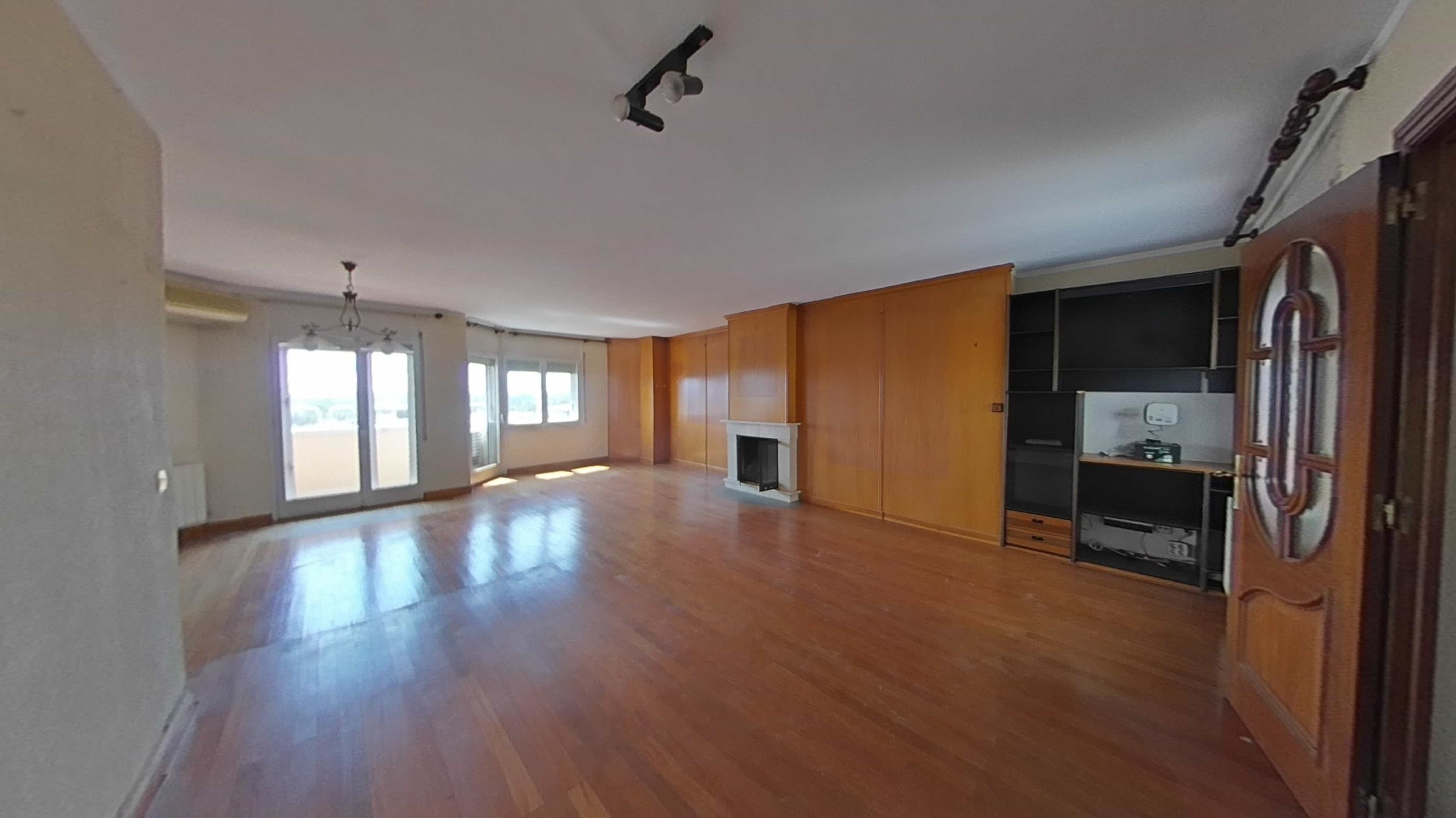 Flat for sale in paseo Paisos Catalans