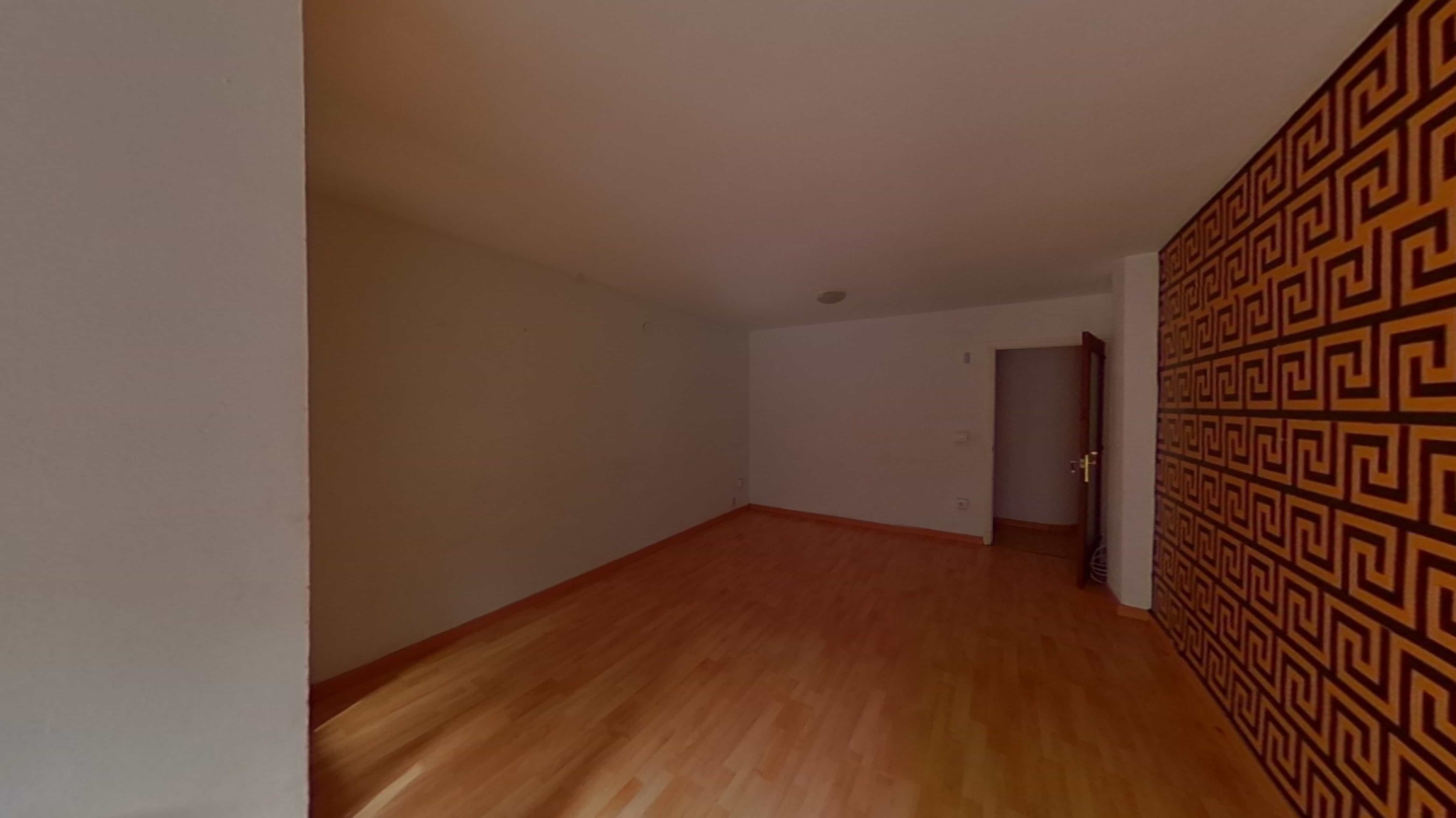 Piso en venta en calle Angel Guimera