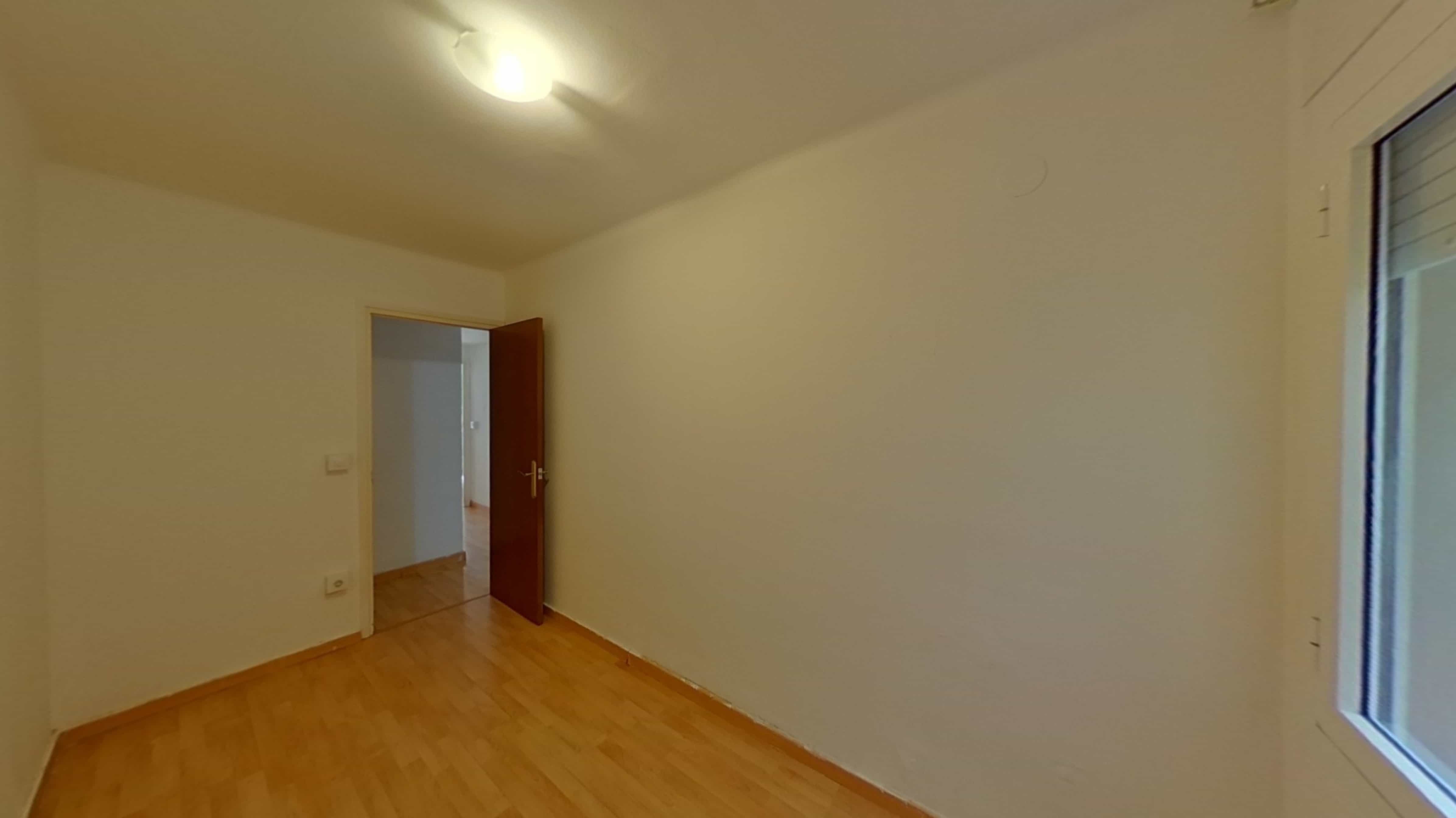 Piso en venta en calle Angel Guimera