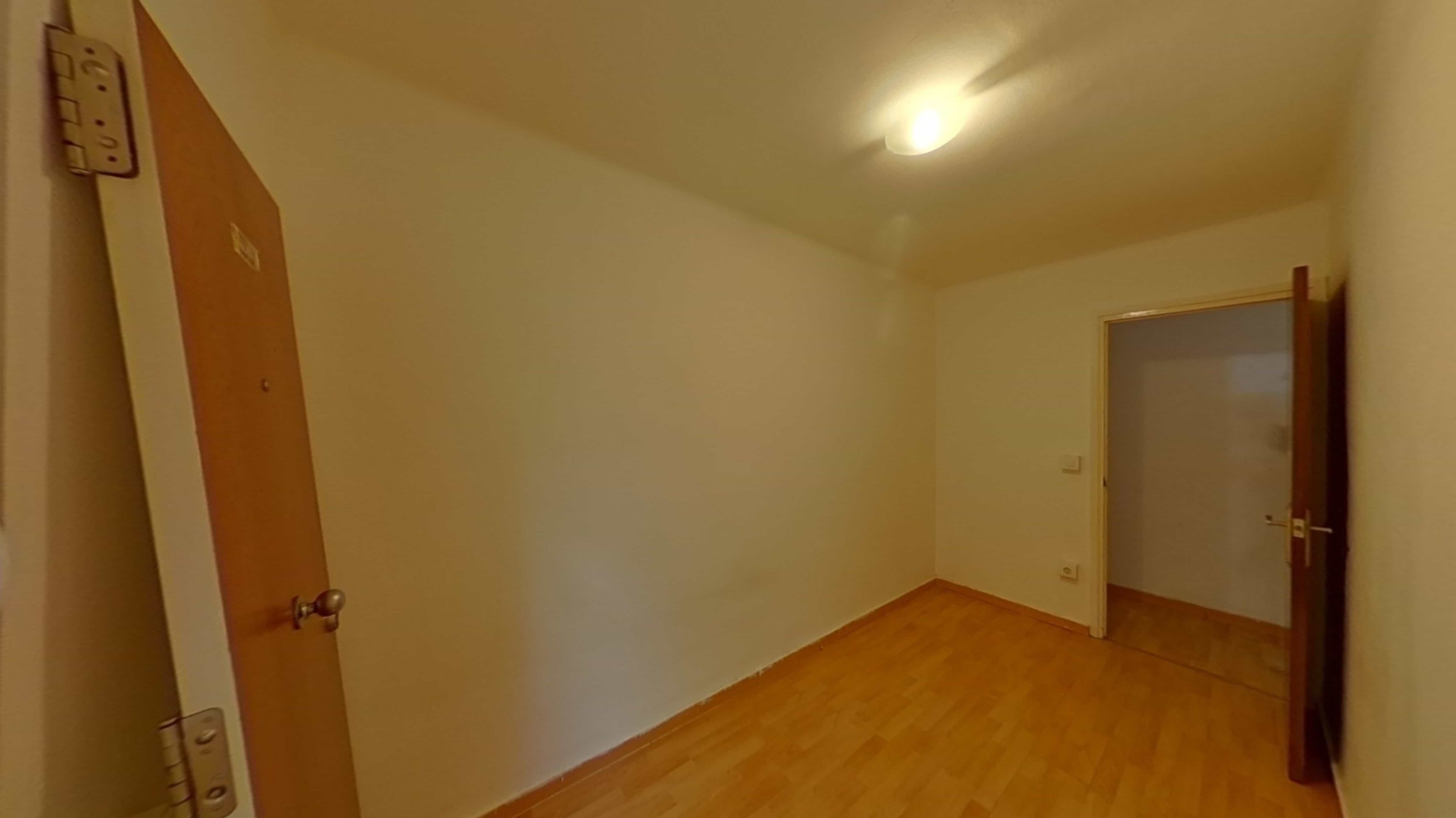 Piso en venta en calle Angel Guimera