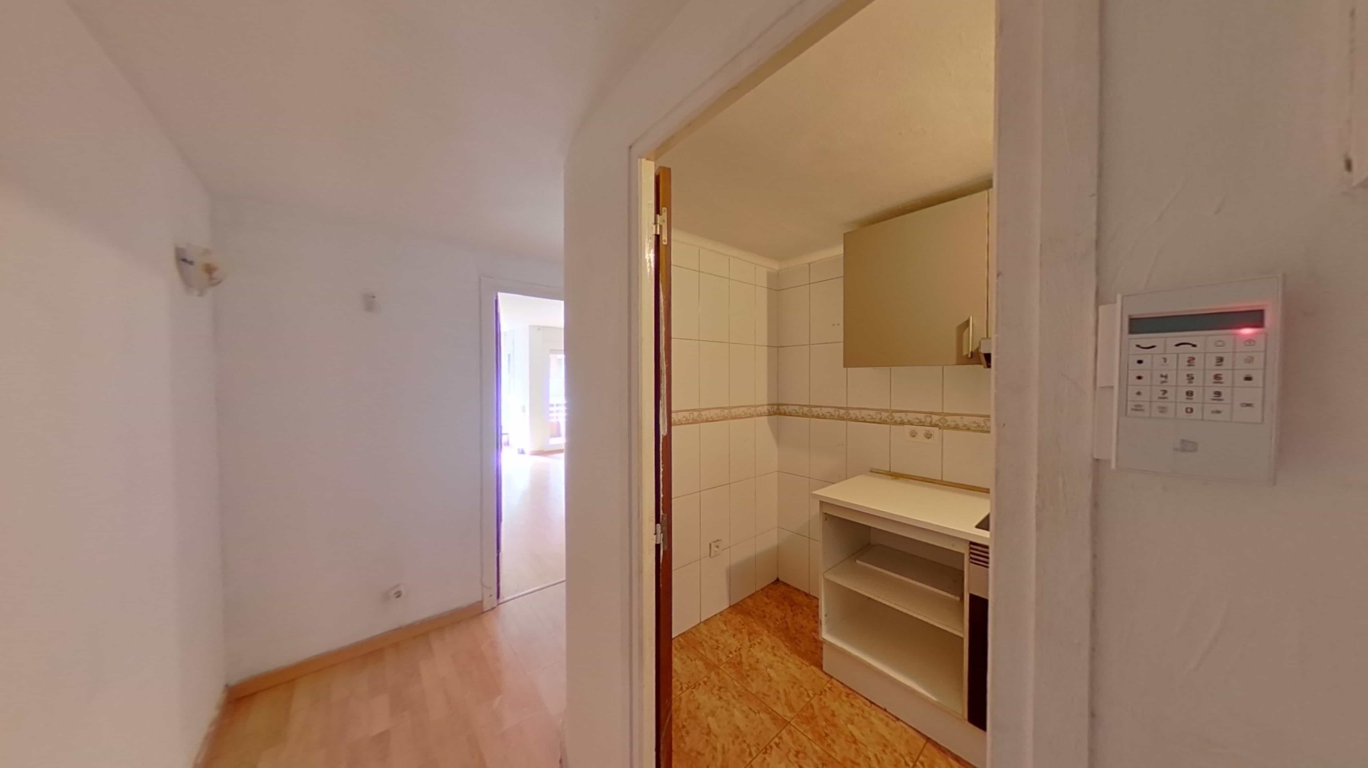 Piso en venta en calle Angel Guimera