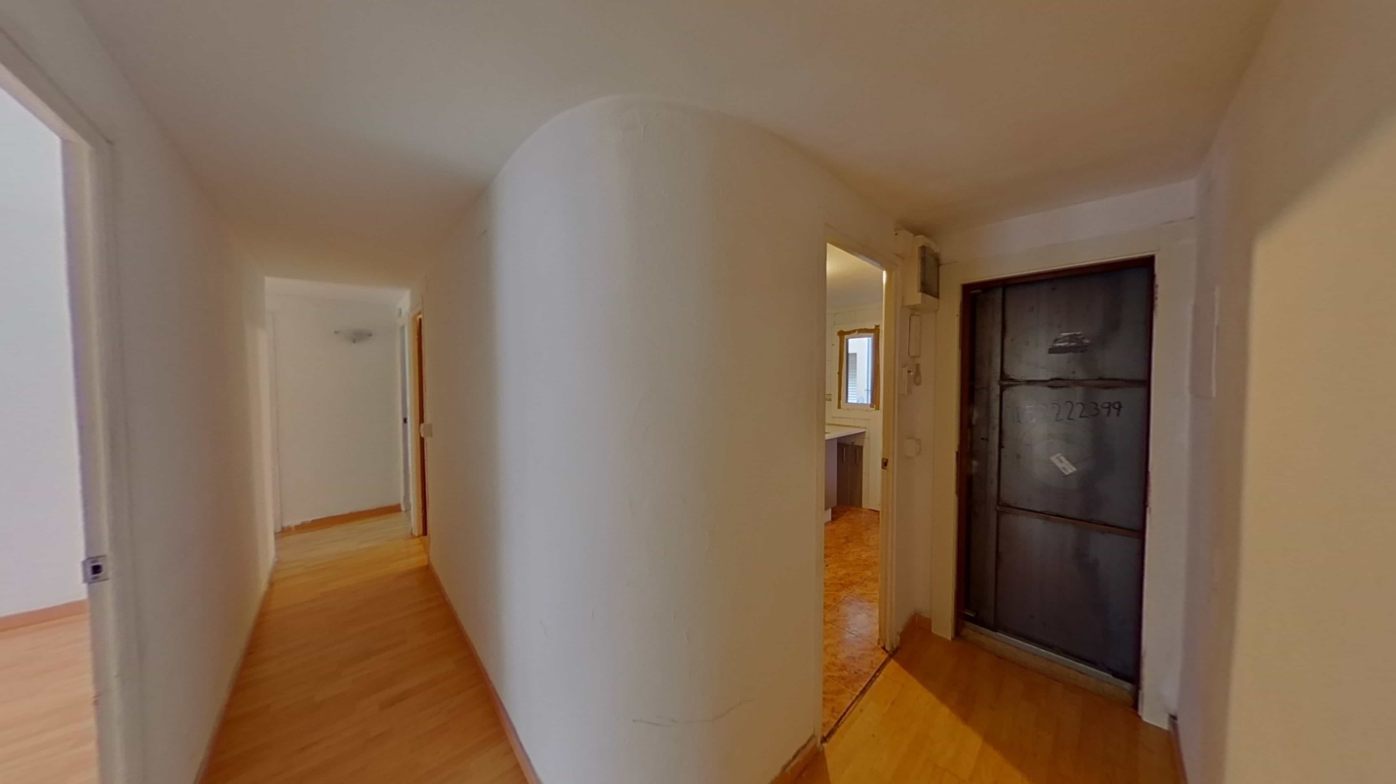 Piso en venta en calle Angel Guimera