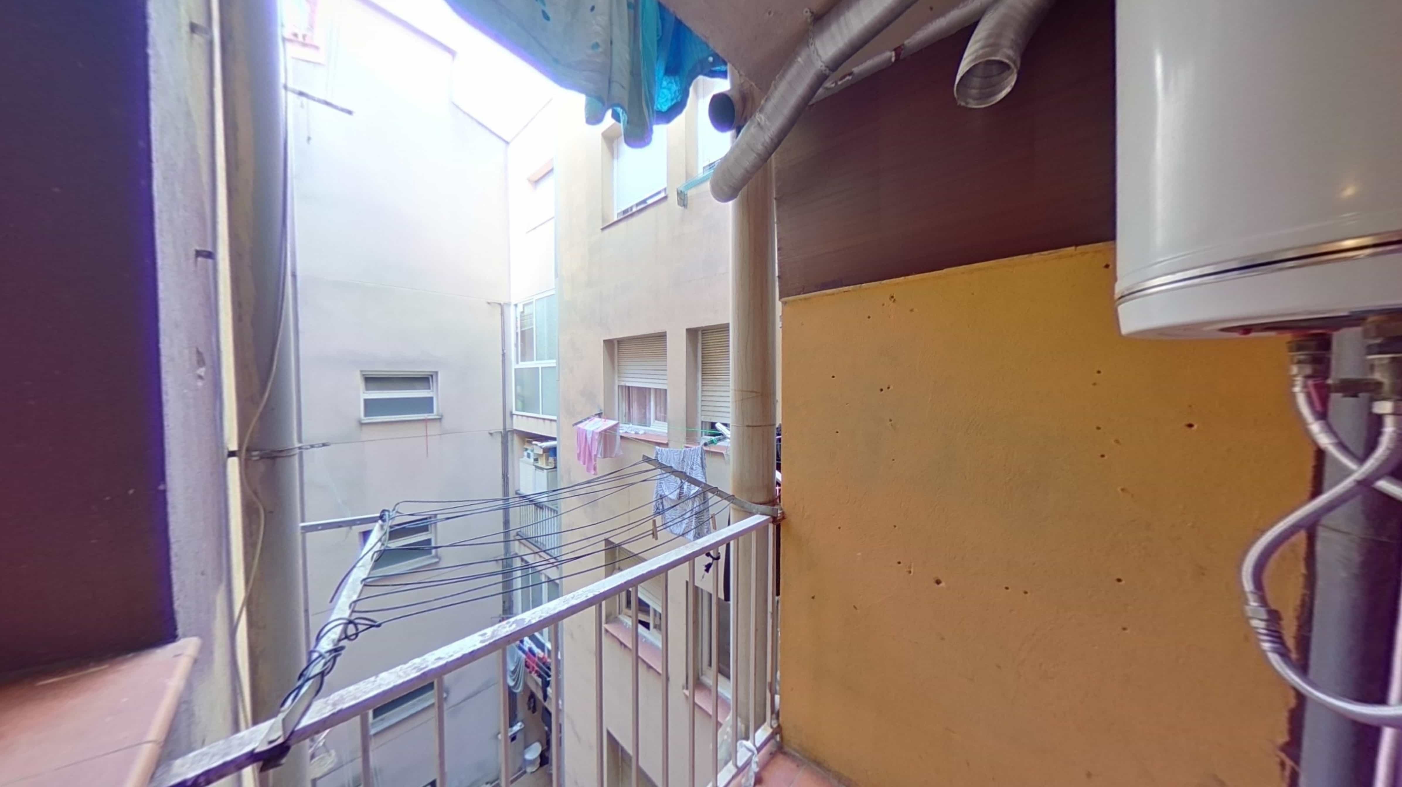 Piso en venta en calle Angel Guimera