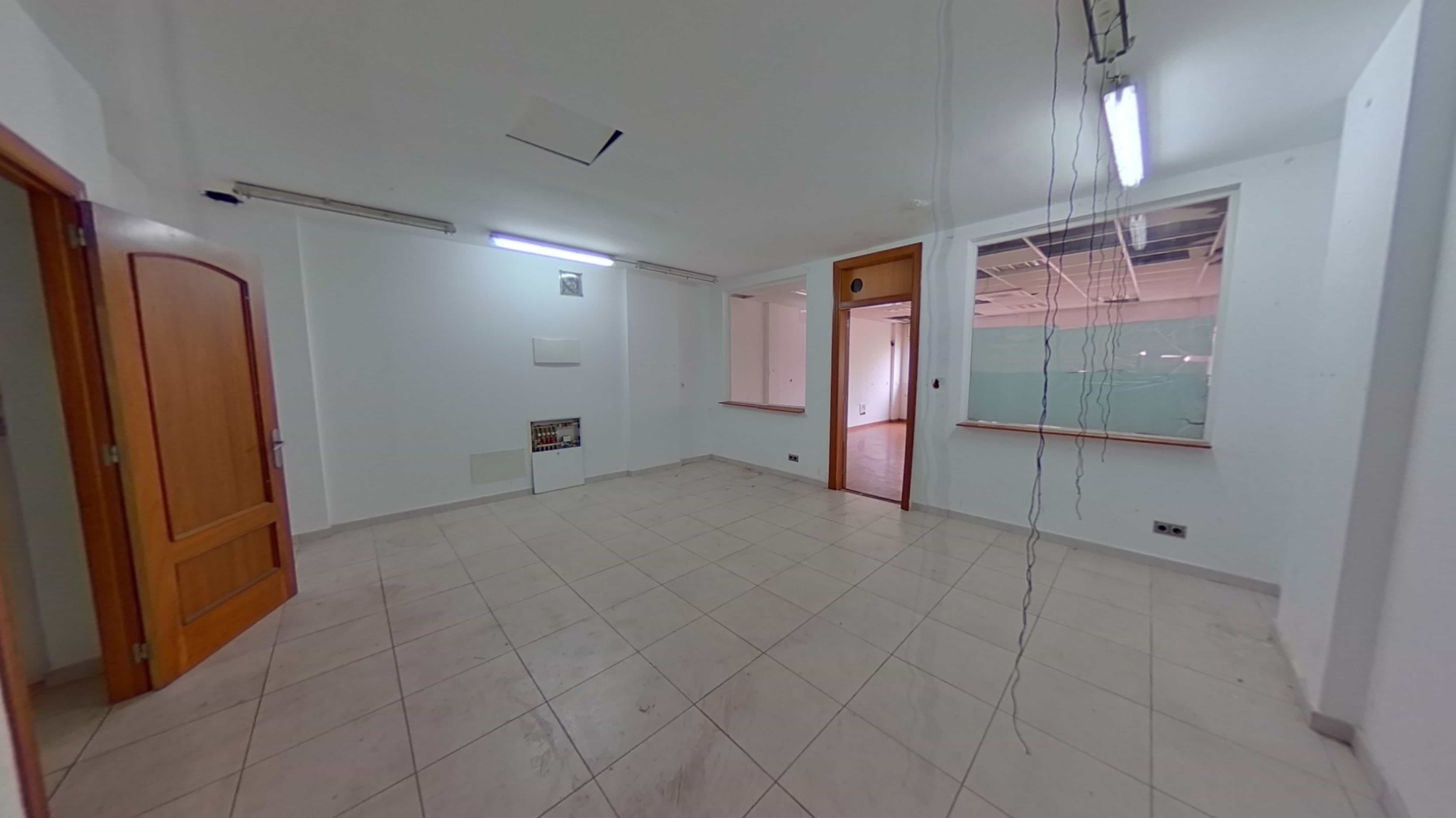 Chalet adosado en venta en calle Emporda
