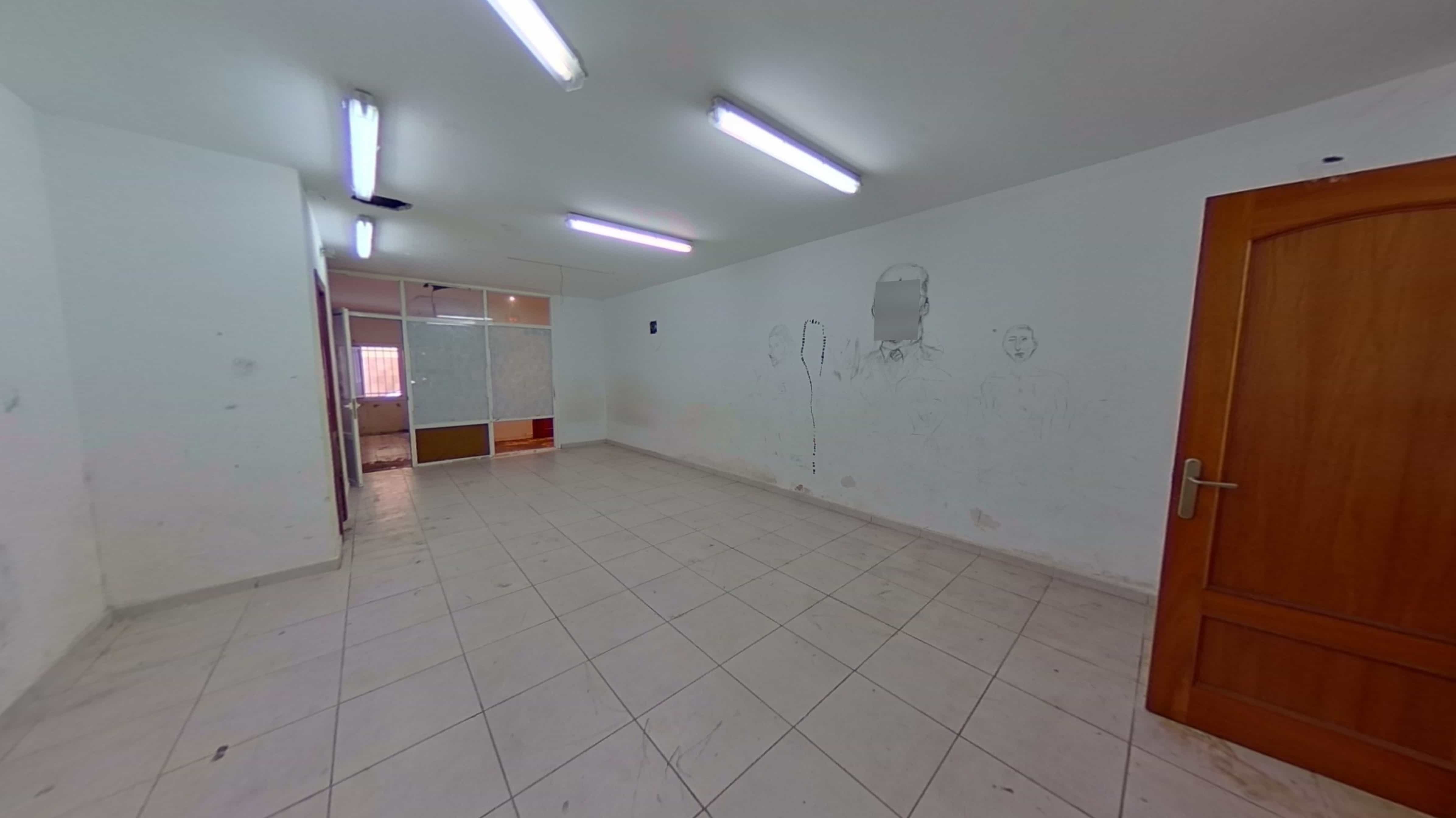 Chalet adosado en venta en calle Emporda