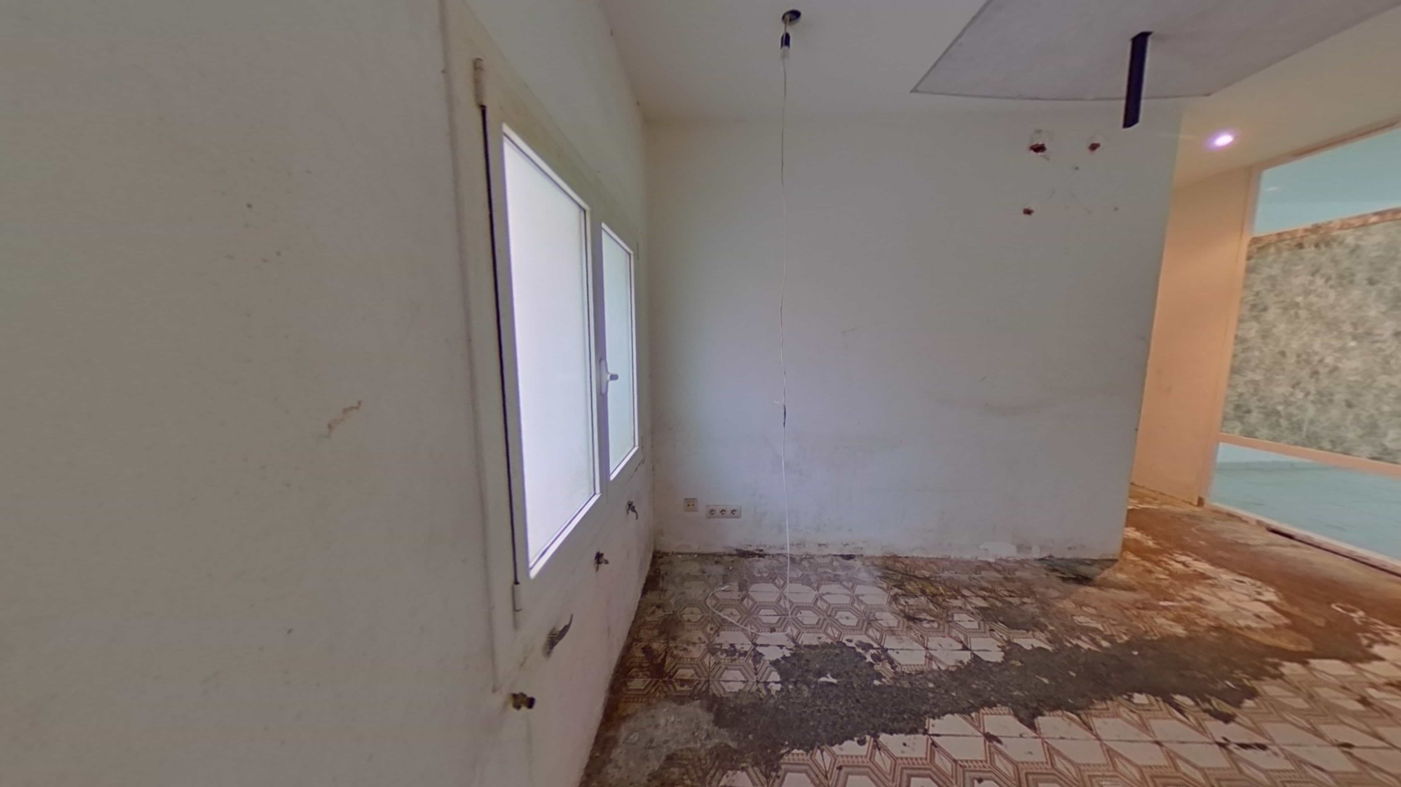 Chalet adosado en venta en calle Emporda