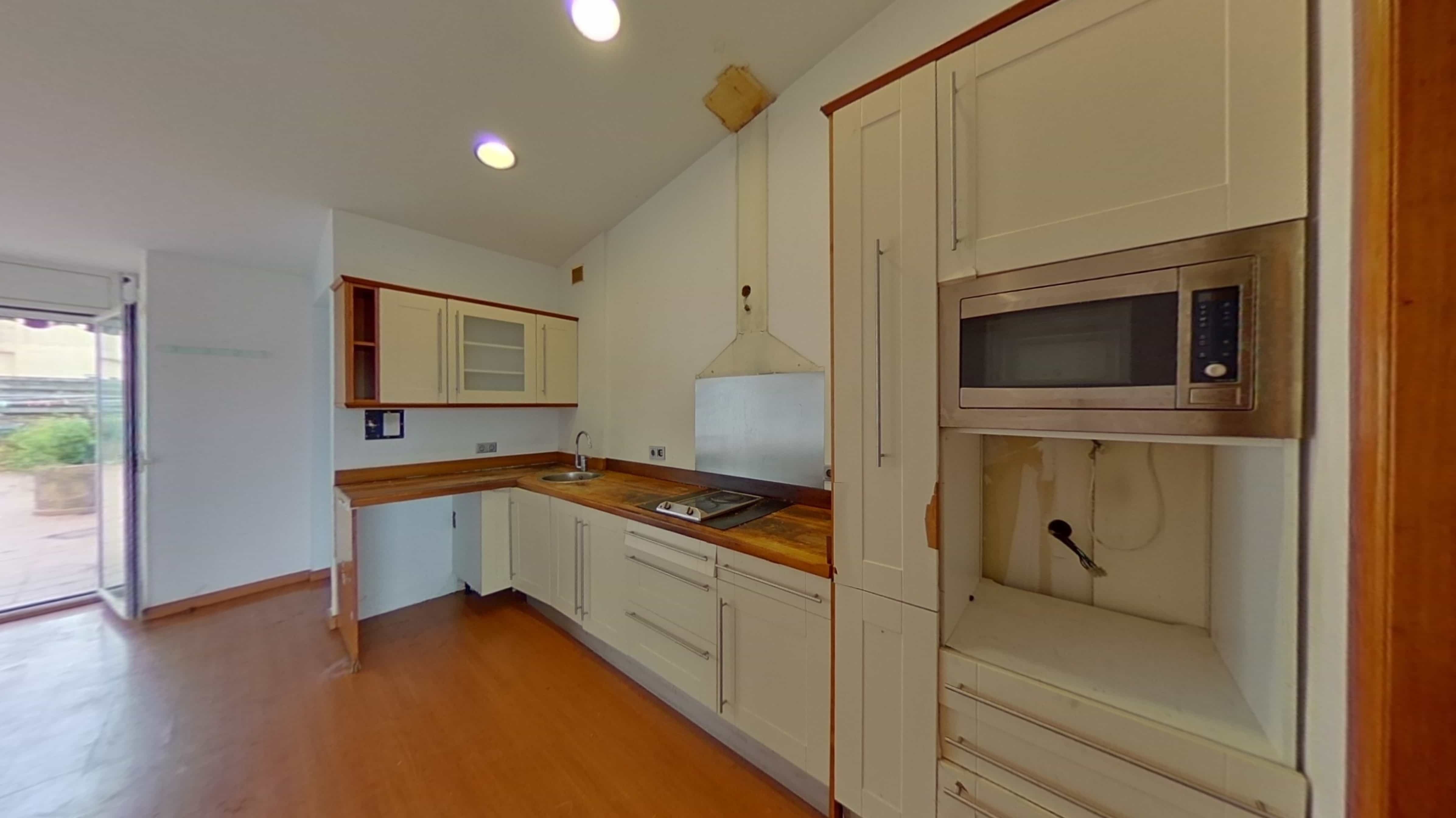Chalet adosado en venta en calle Emporda