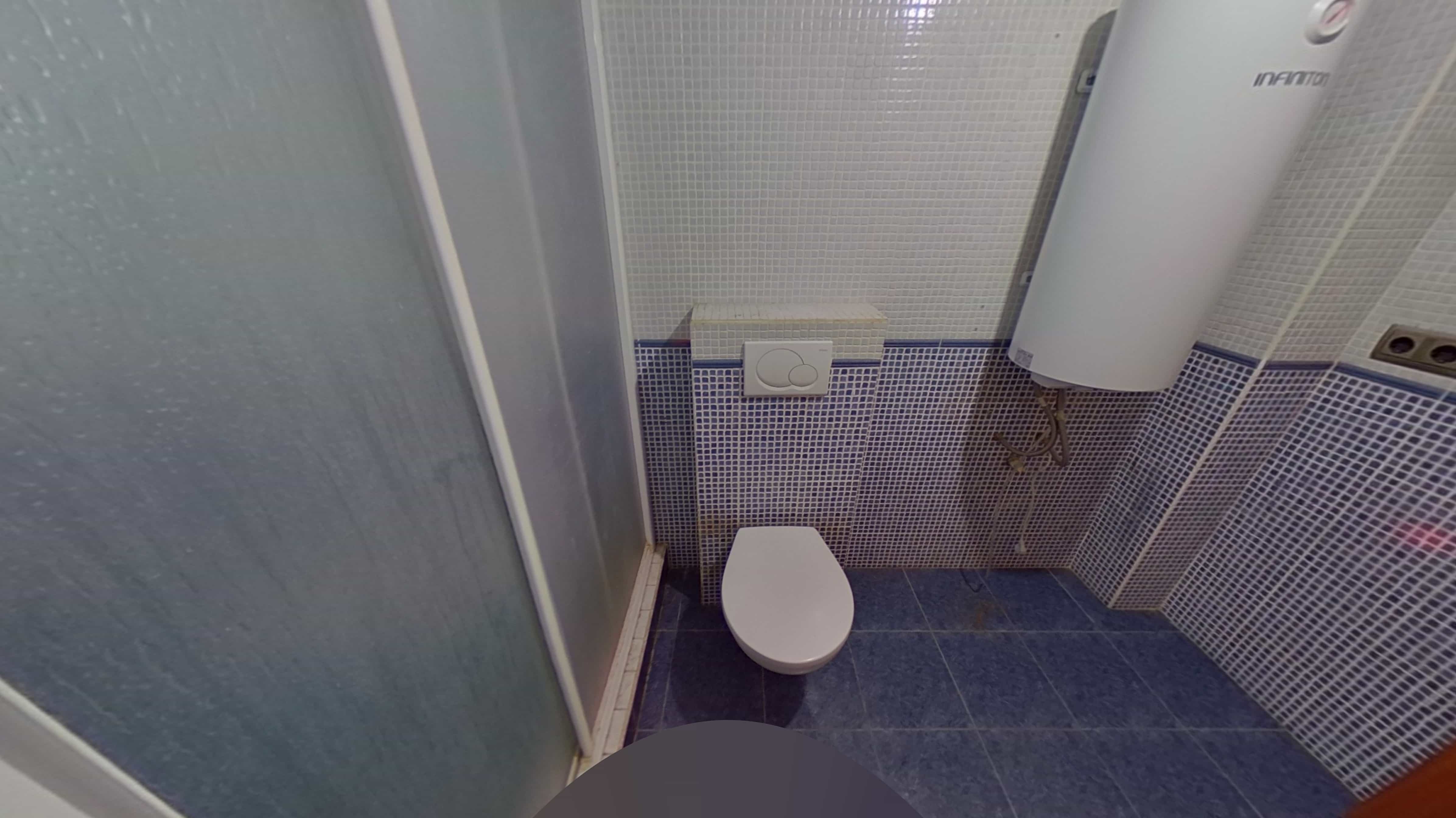 Chalet adosado en venta en calle Emporda
