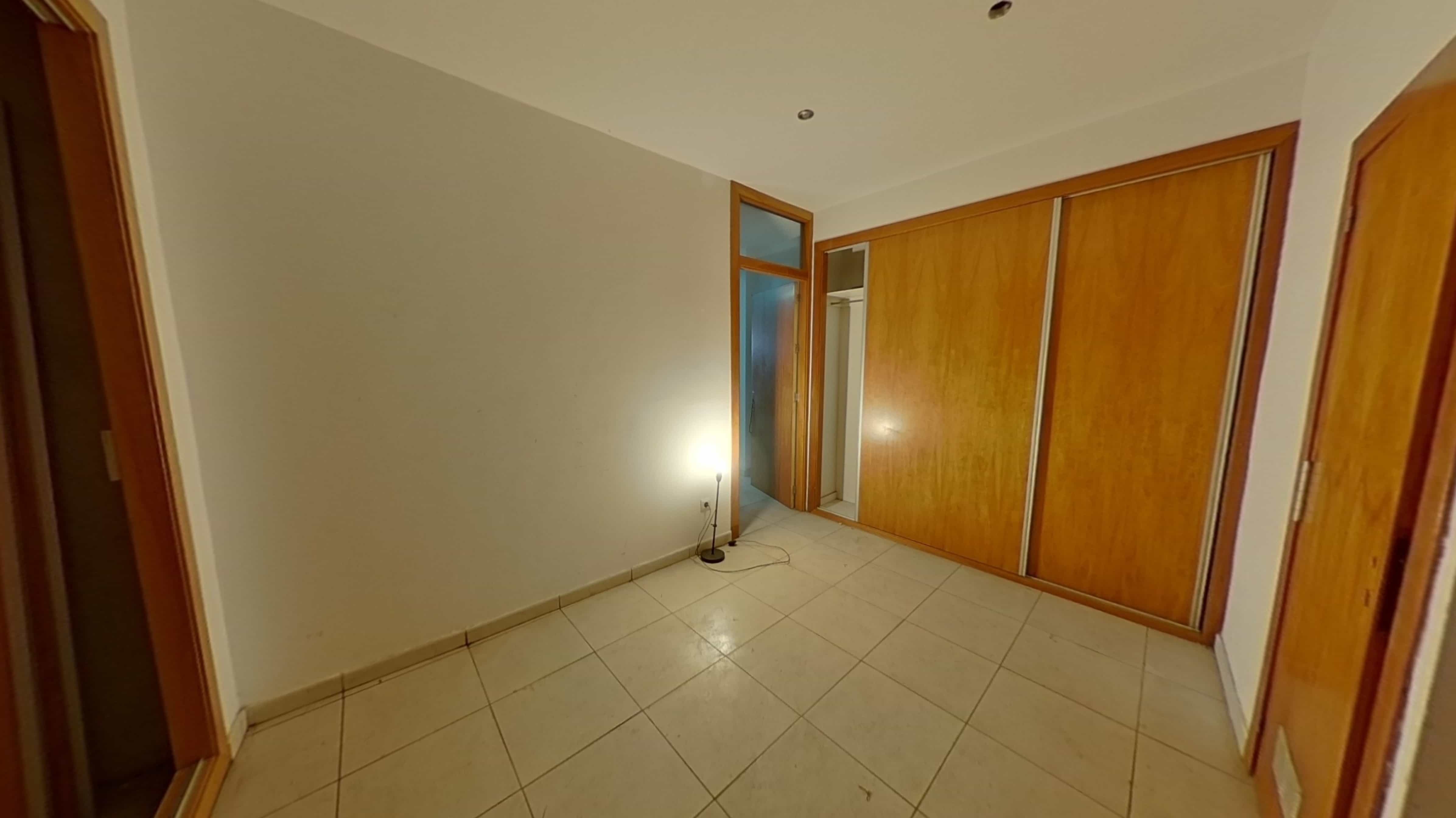 Chalet adosado en venta en calle Emporda