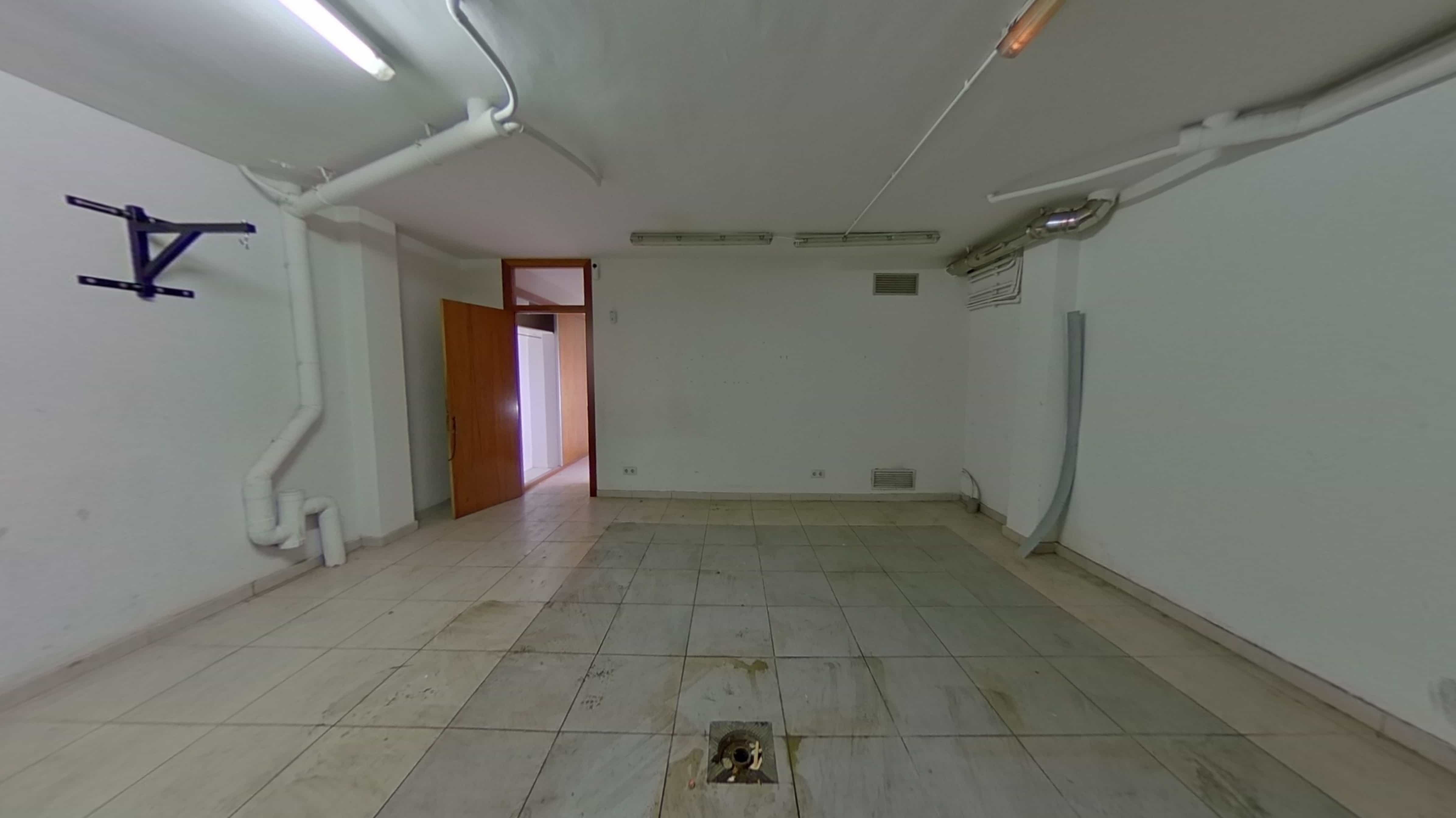 Chalet adosado en venta en calle Emporda