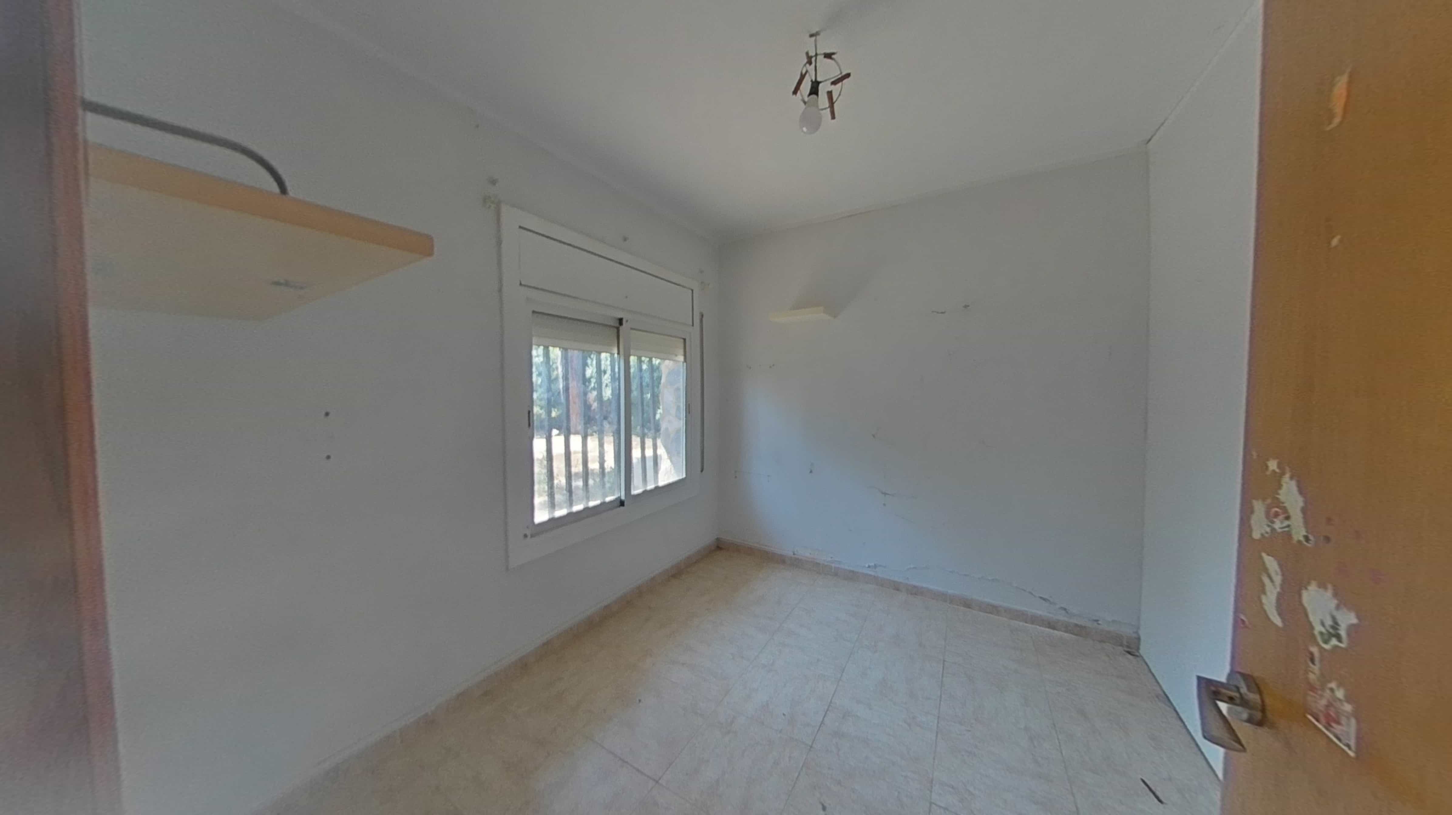 Townhouse for sale in calle Girona