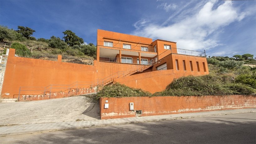 Chalet adosado en venta en calle Anglaterra