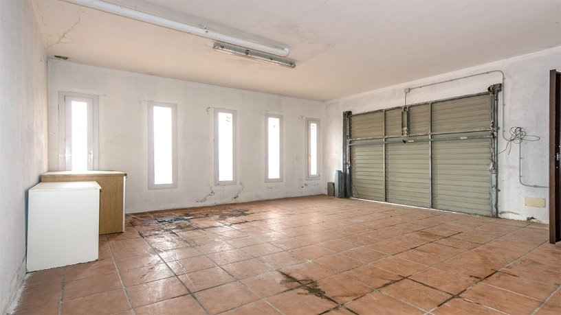 Chalet adosado en venta en calle Anglaterra