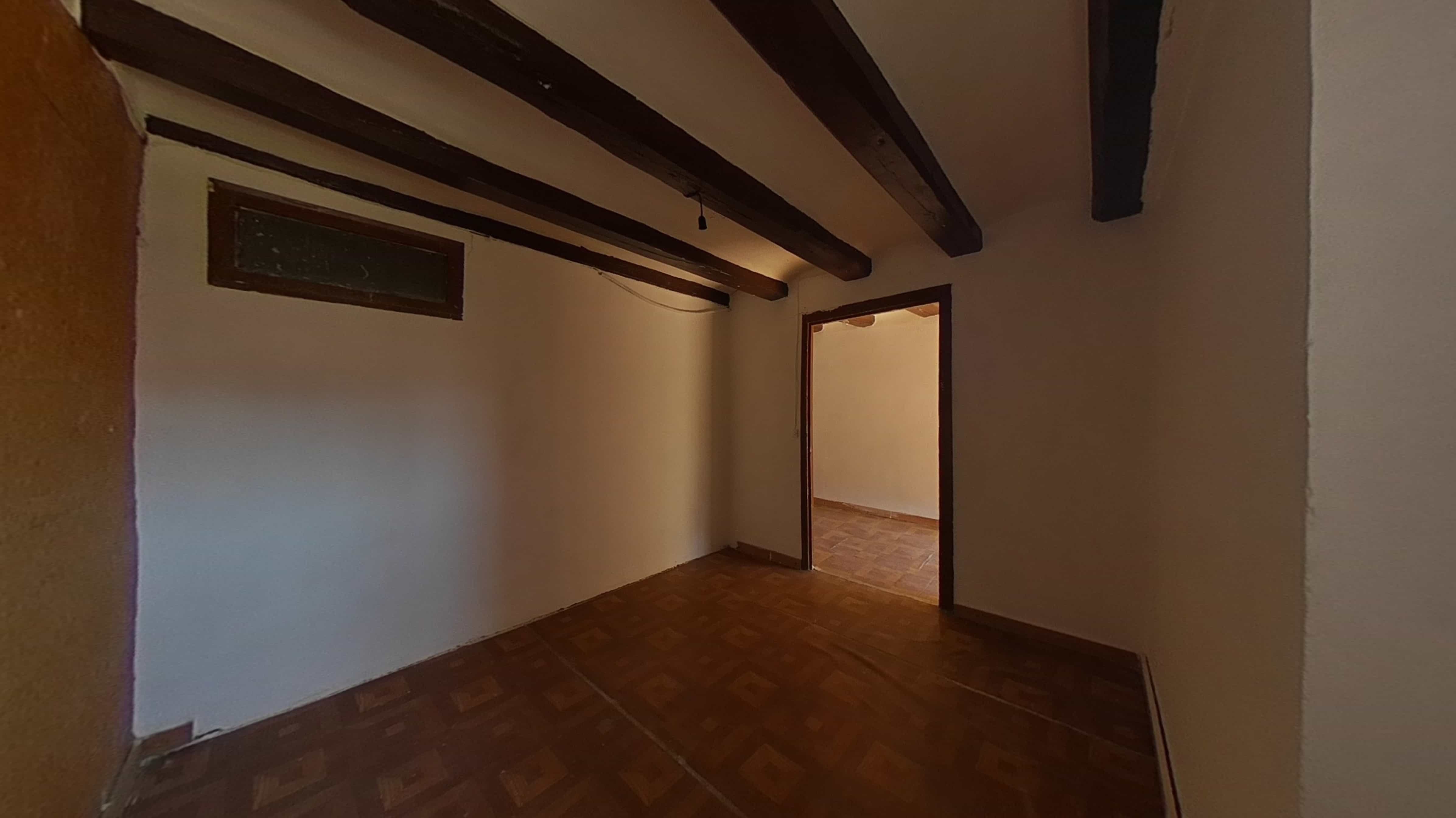 Chalet adosado en venta en calle Raval