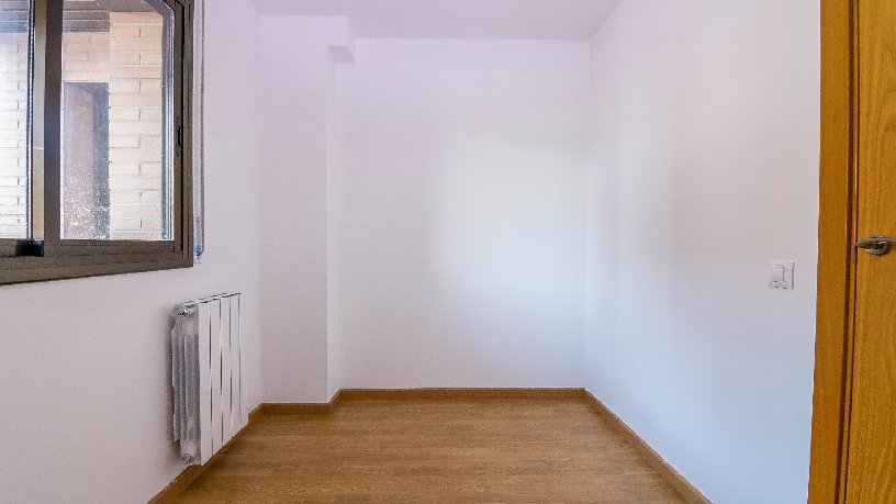 Garage for sale in calle Valles