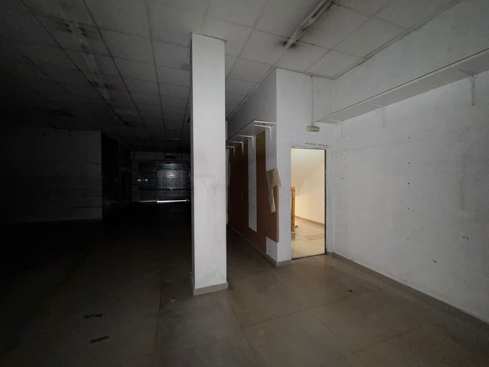 Local en venta en calle Anselm Clave