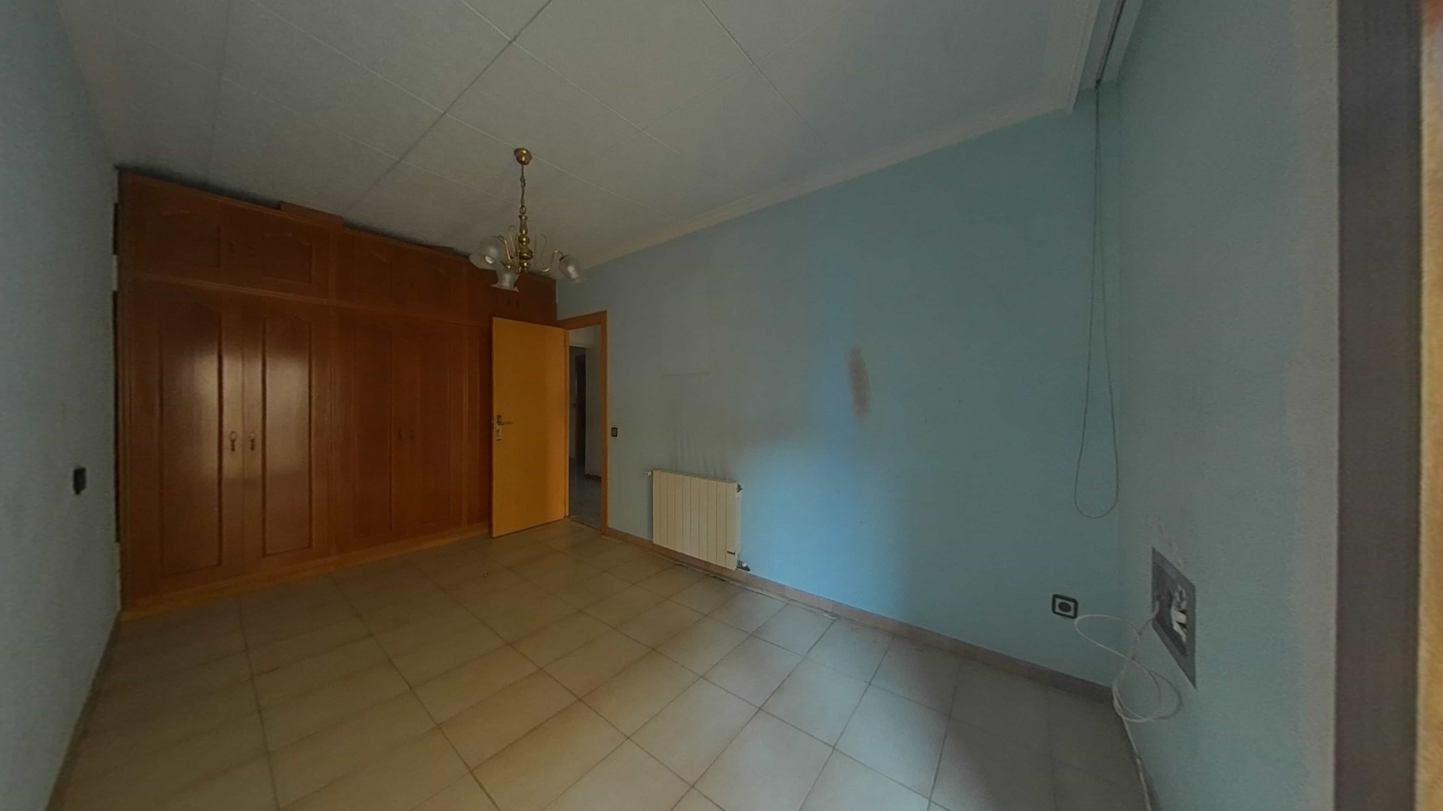 Flat for sale in calle Santes Creus