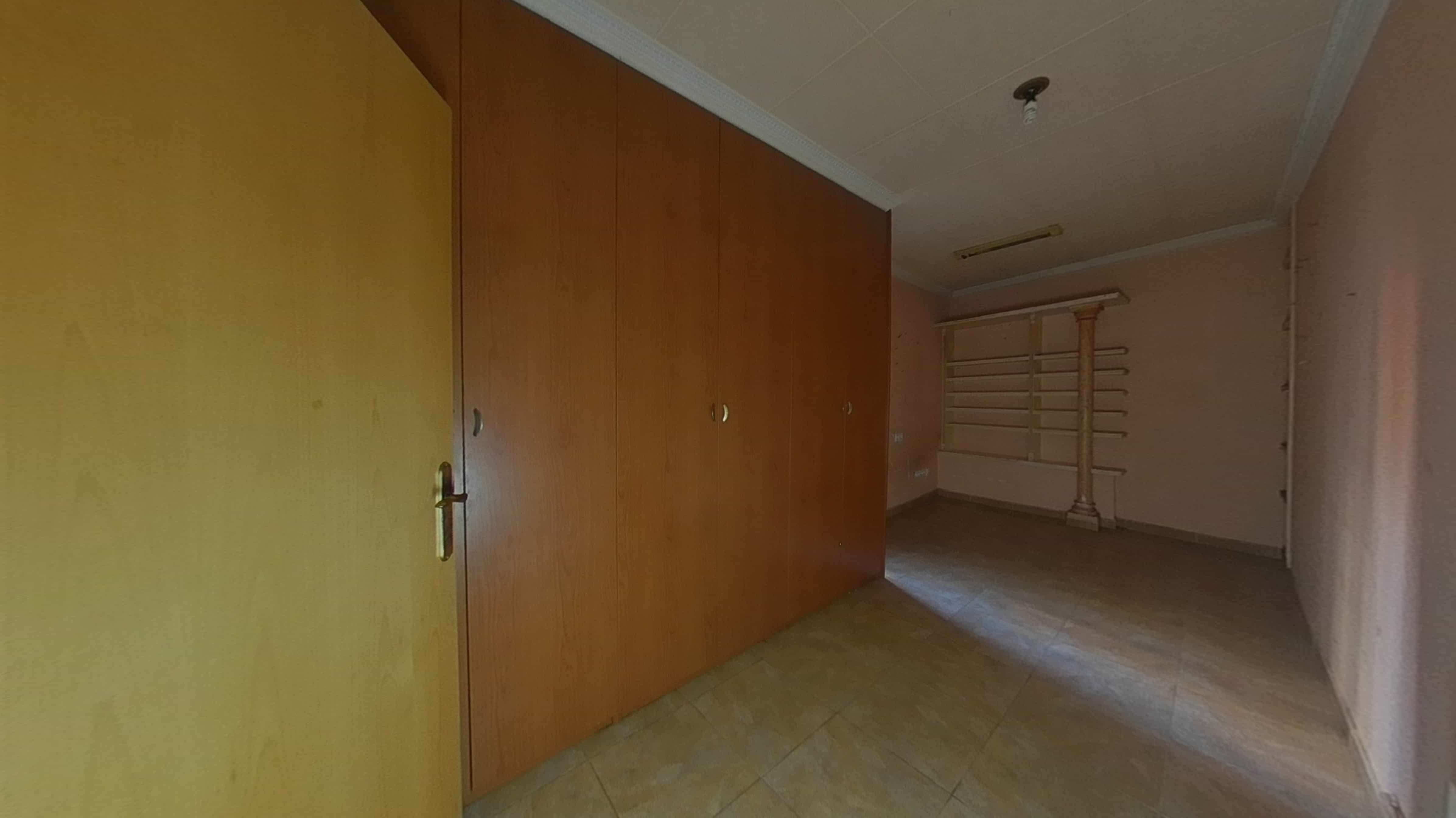 Flat for sale in calle Santes Creus