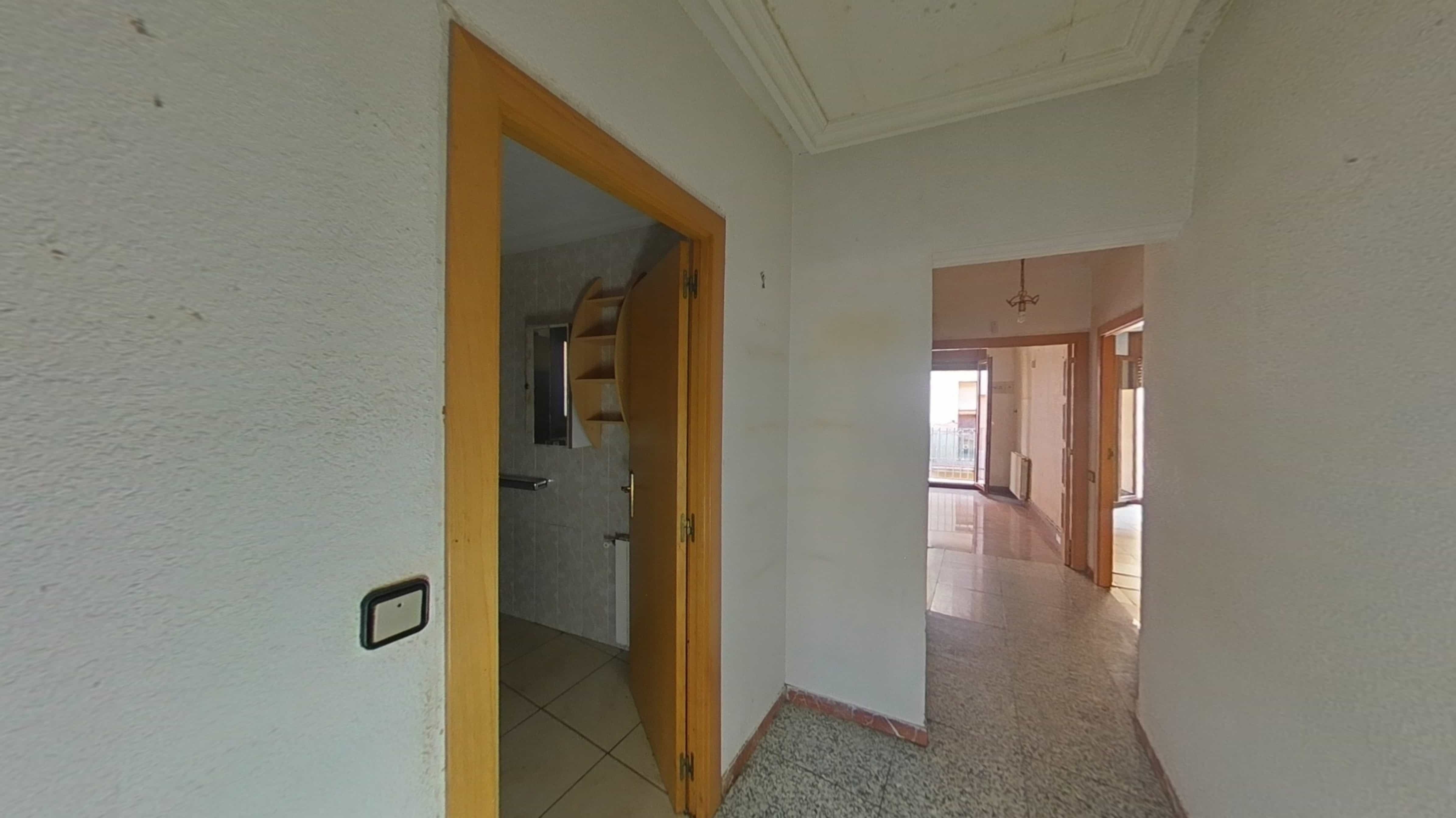 Flat for sale in calle Santes Creus