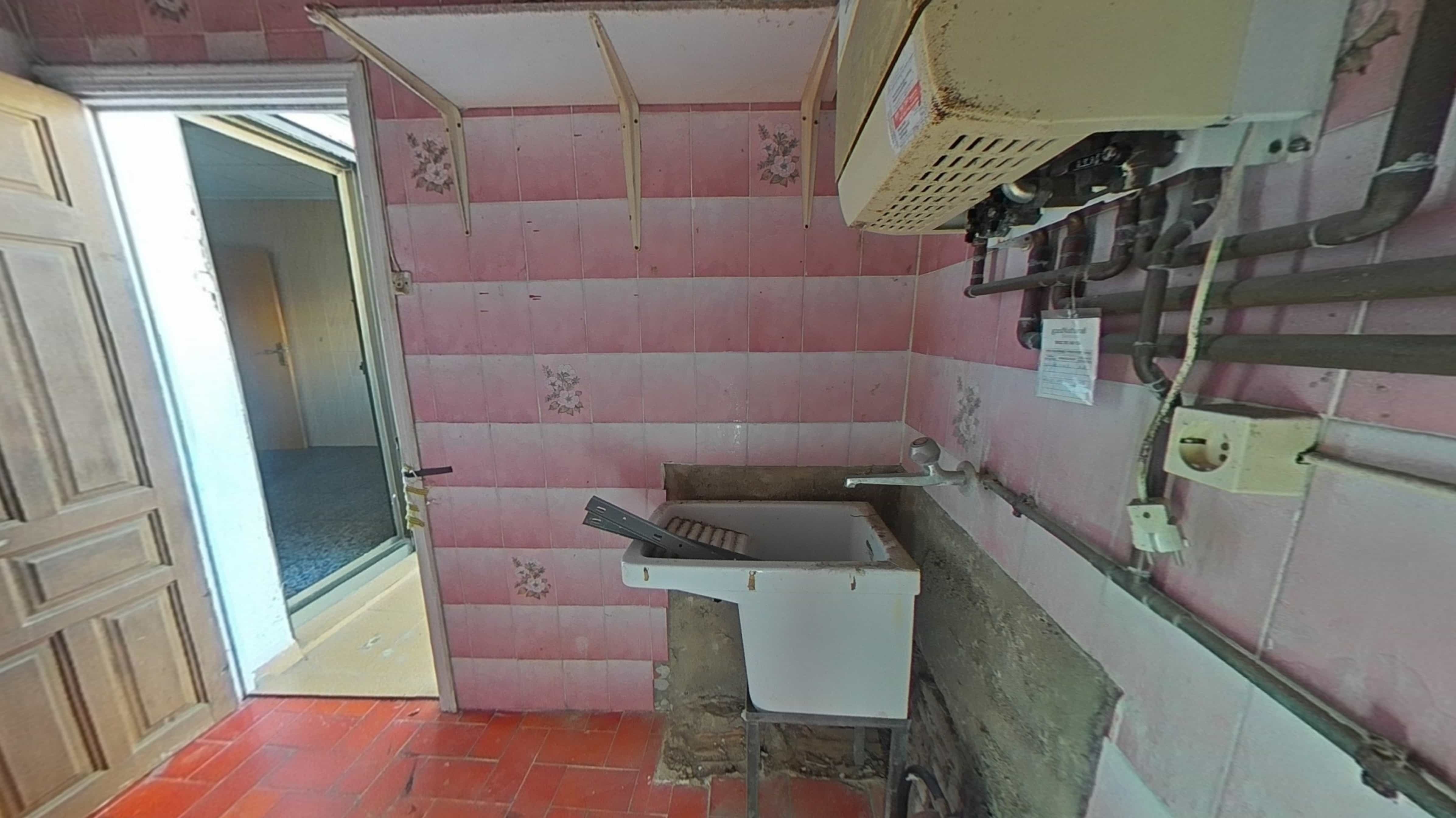 Flat for sale in calle Santes Creus