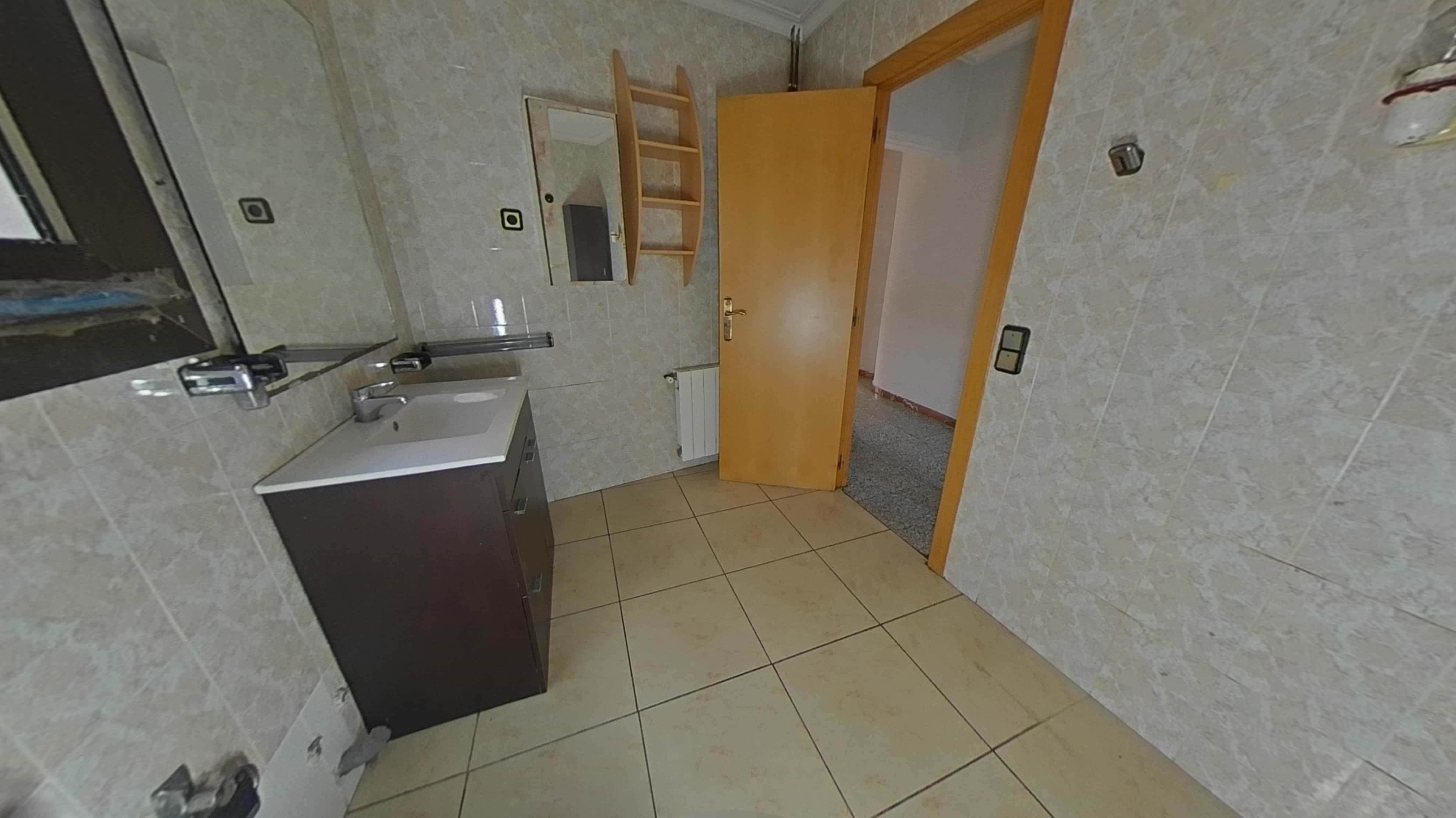 Flat for sale in calle Santes Creus