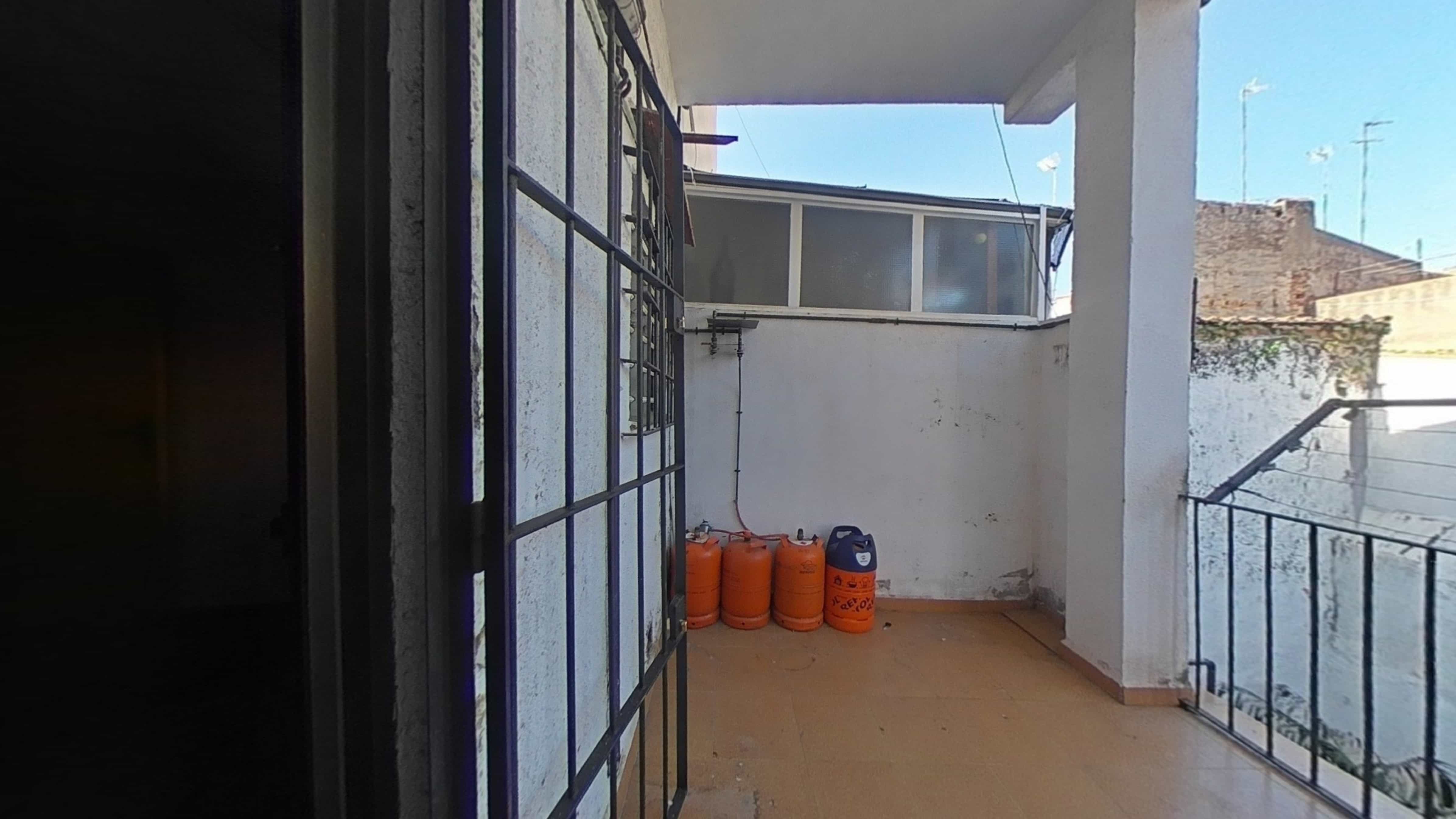 Flat for sale in calle Santes Creus