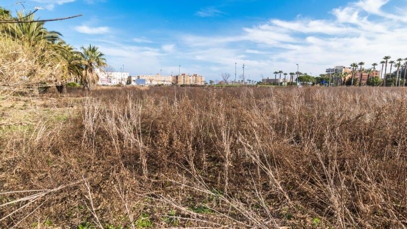 Terreno urbano en venta en calle Luis Mariano Esquina Pau Casals