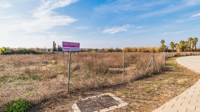 Terreno urbano en venta en calle Luis Mariano Esquina Pau Casals