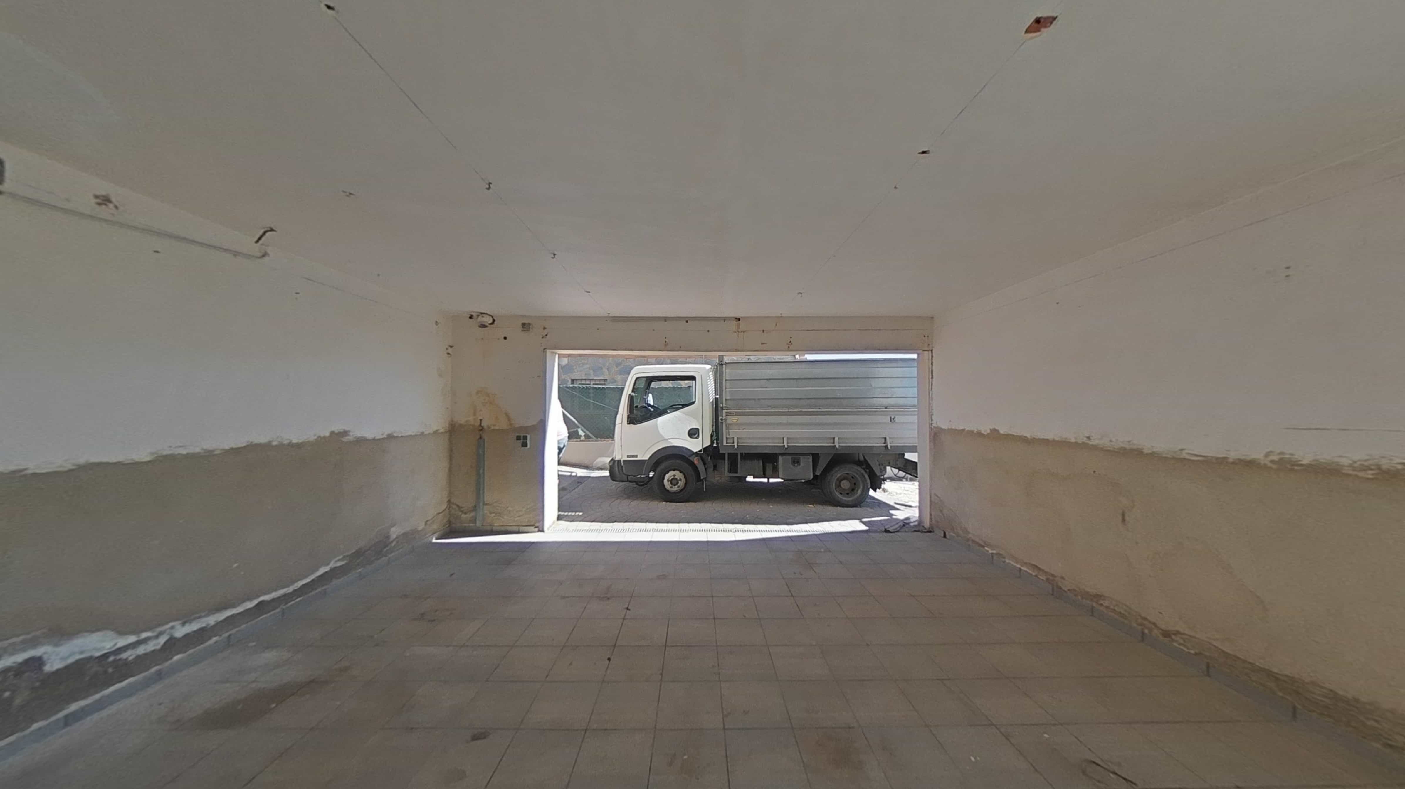 Inmueble en venta en calle Miquel Marti I Pol