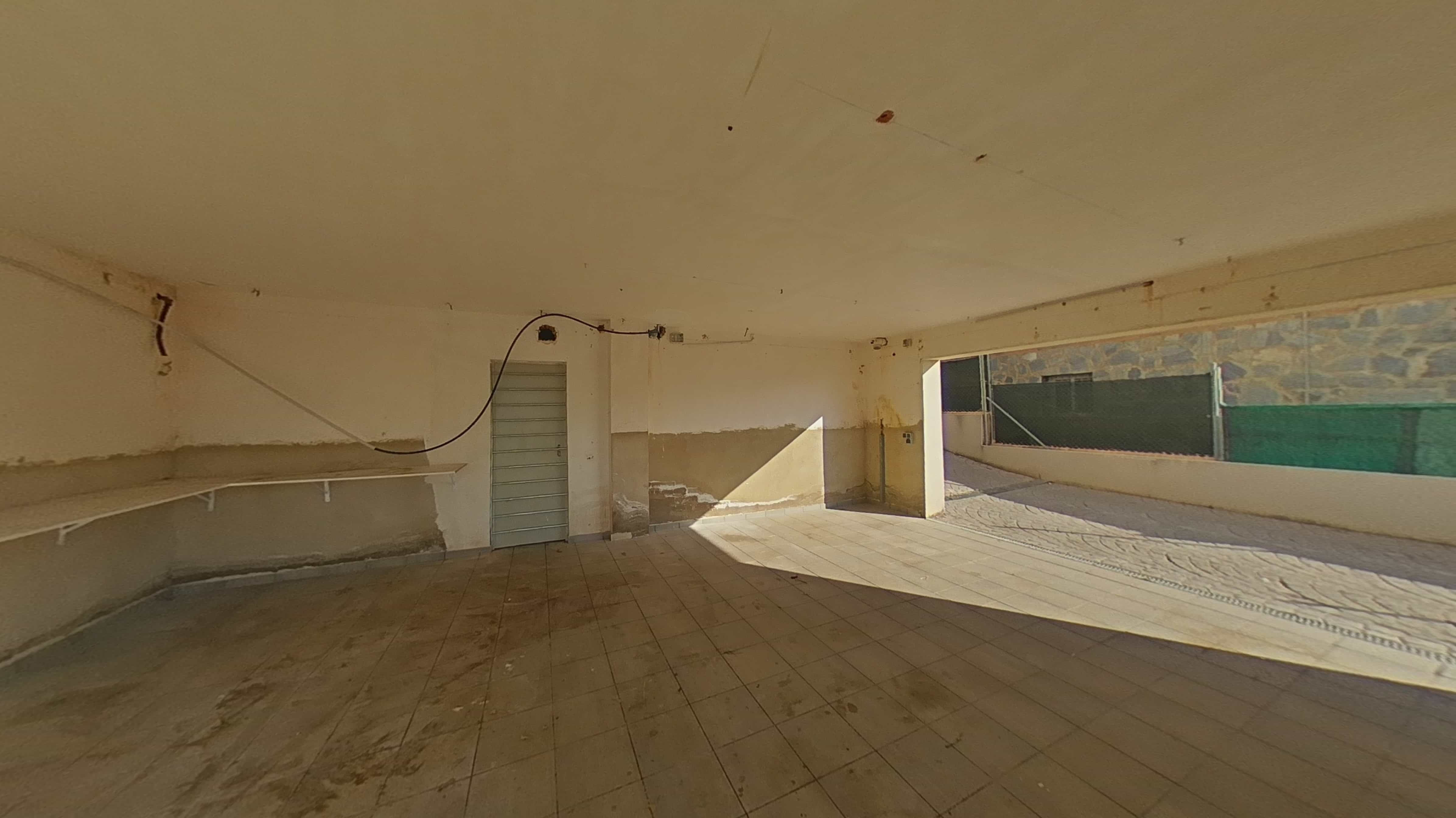 Inmueble en venta en calle Miquel Marti I Pol