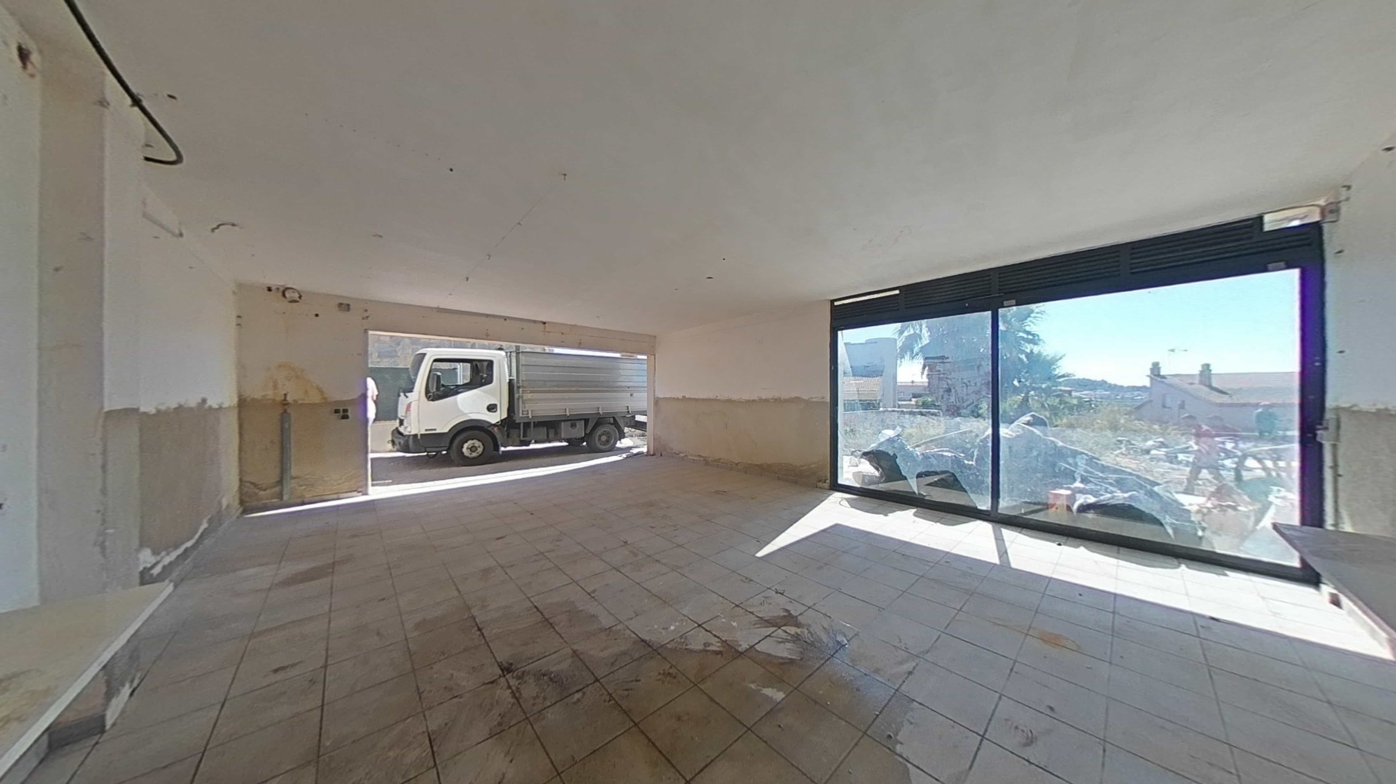 Inmueble en venta en calle Miquel Marti I Pol