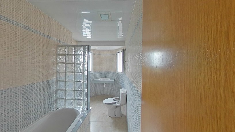 Chalet adosado en venta en avda Del Til.lers