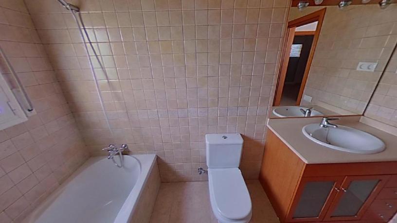 Chalet adosado en venta en calle Via Lactea