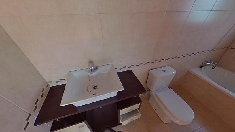 Chalet adosado en venta en calle Via Lactea
