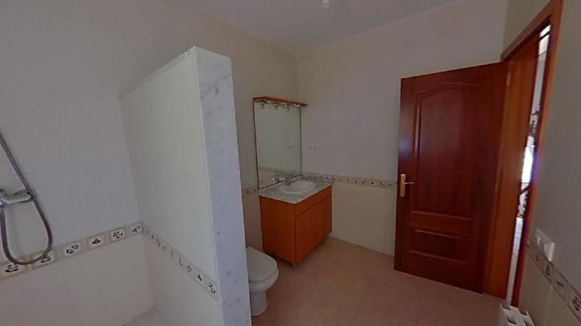 Chalet adosado en venta en calle Via Lactea