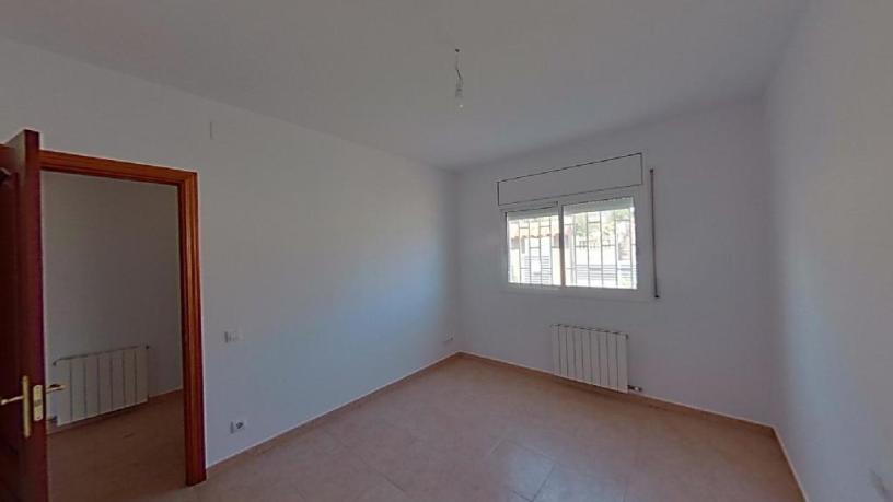 Chalet adosado en venta en calle Via Lactea