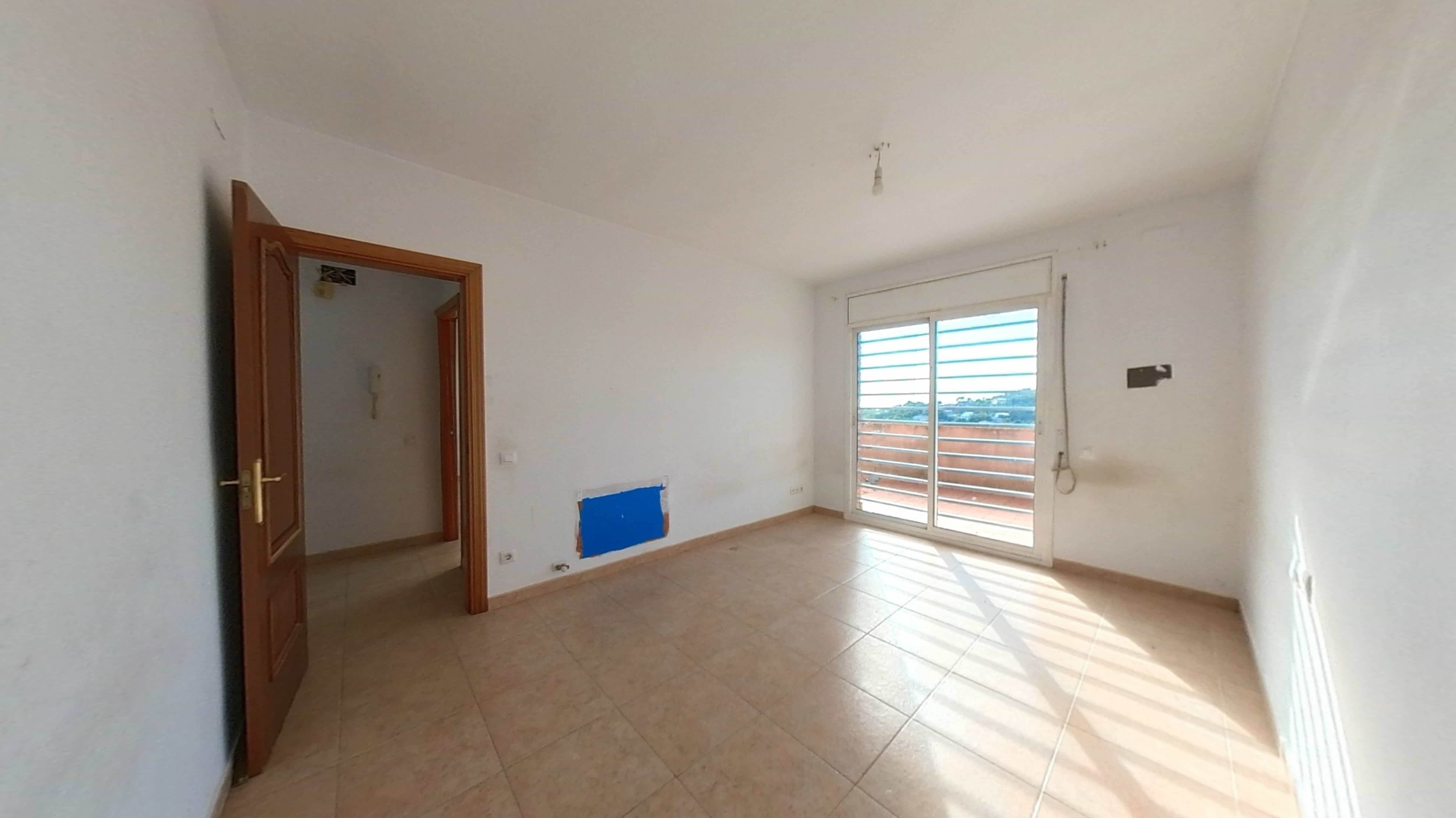 Chalet adosado en venta en calle Via Lactea