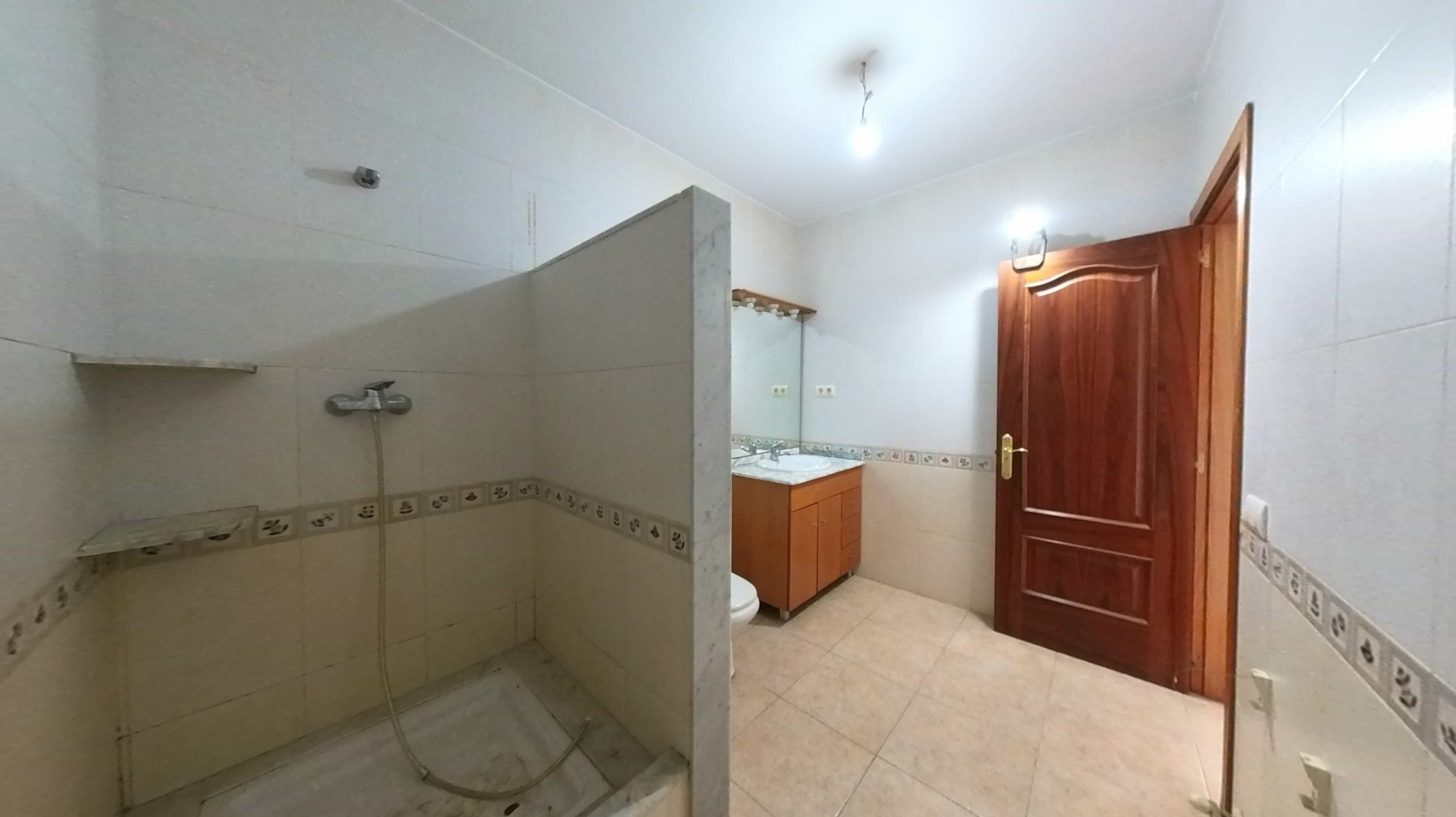 Chalet adosado en venta en calle Via Lactea