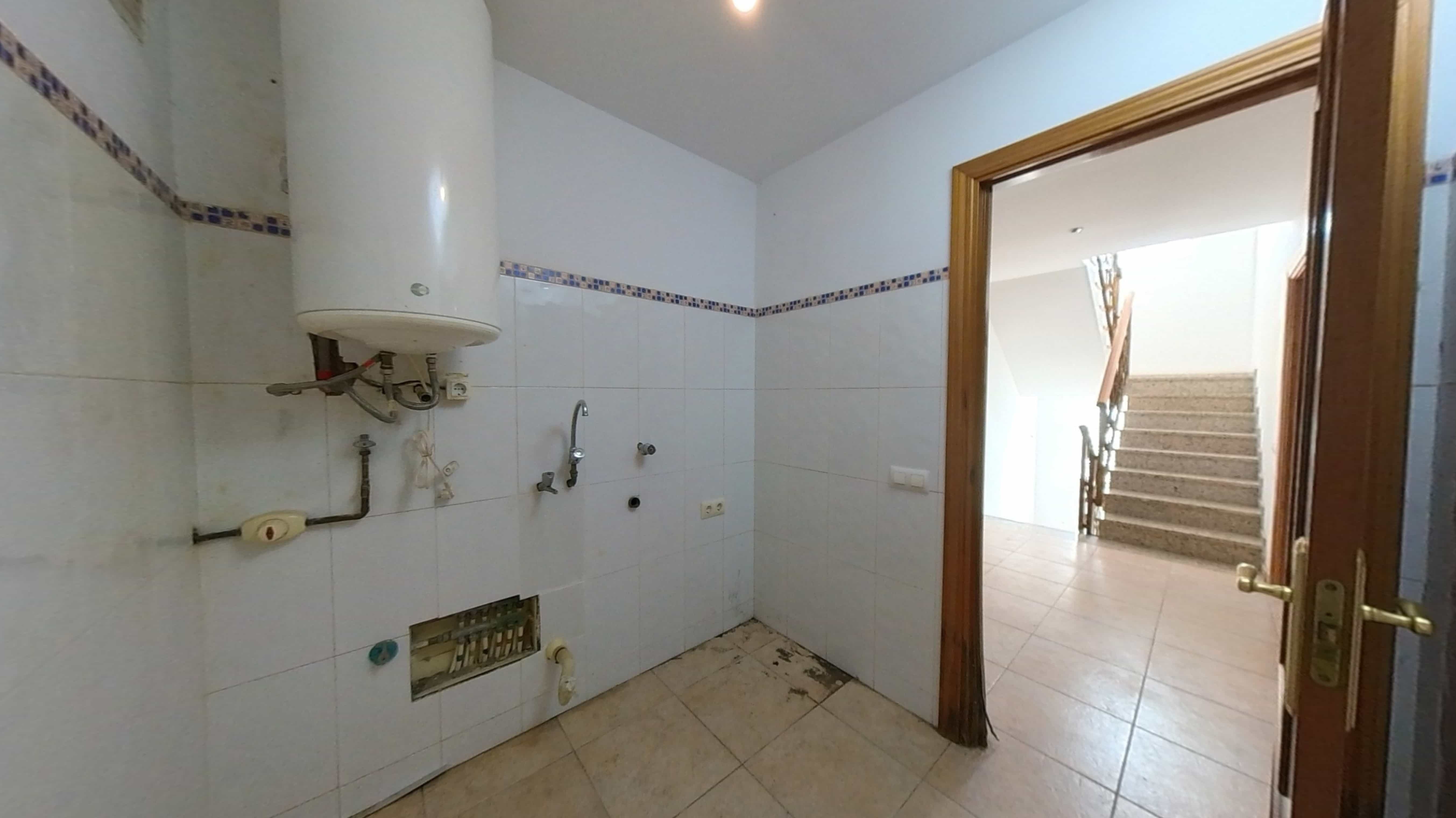 Chalet adosado en venta en calle Via Lactea